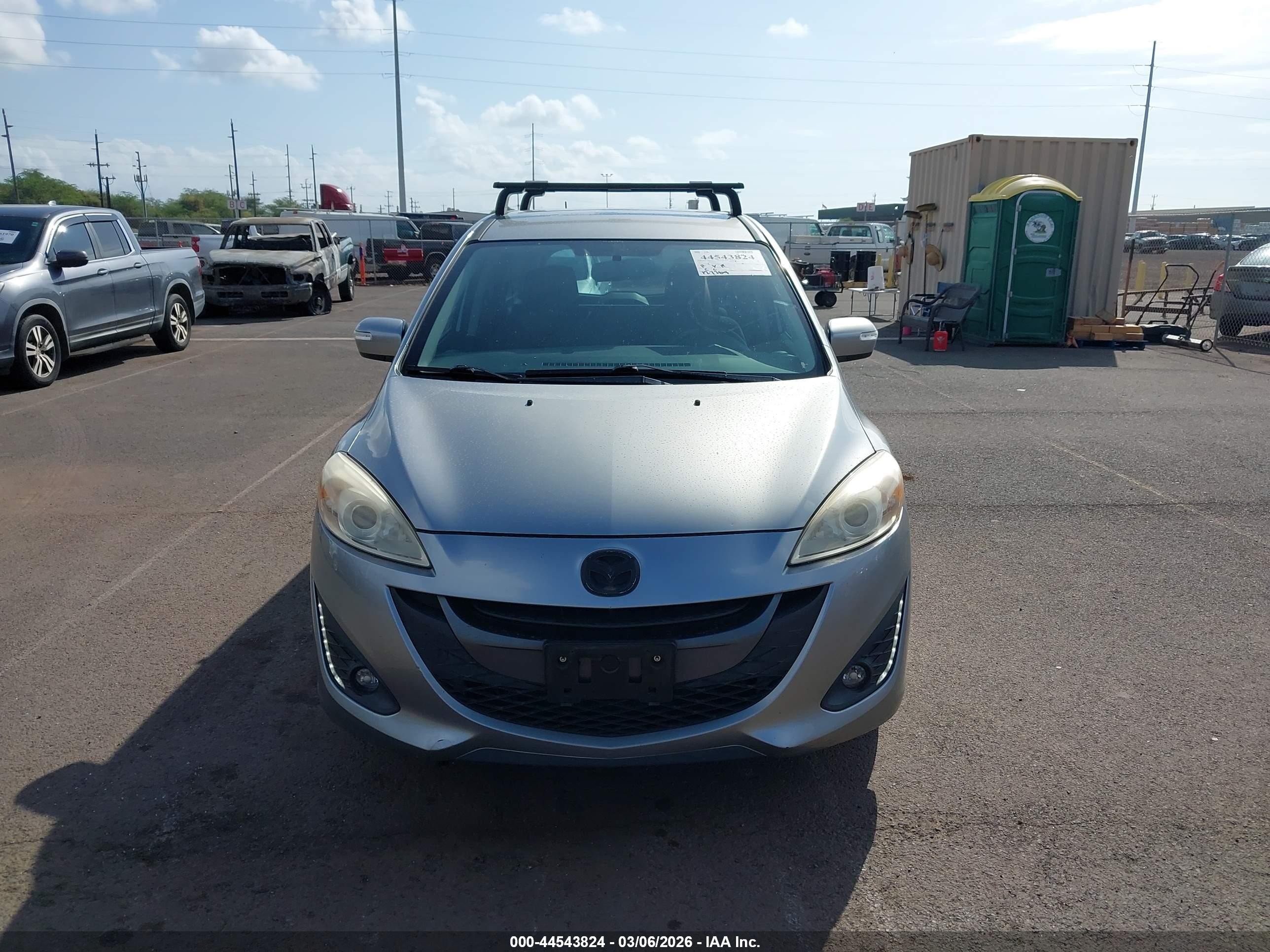 2014 Mazda Mazda5 Touring Silver vin: JM1CW2CL6E0162798