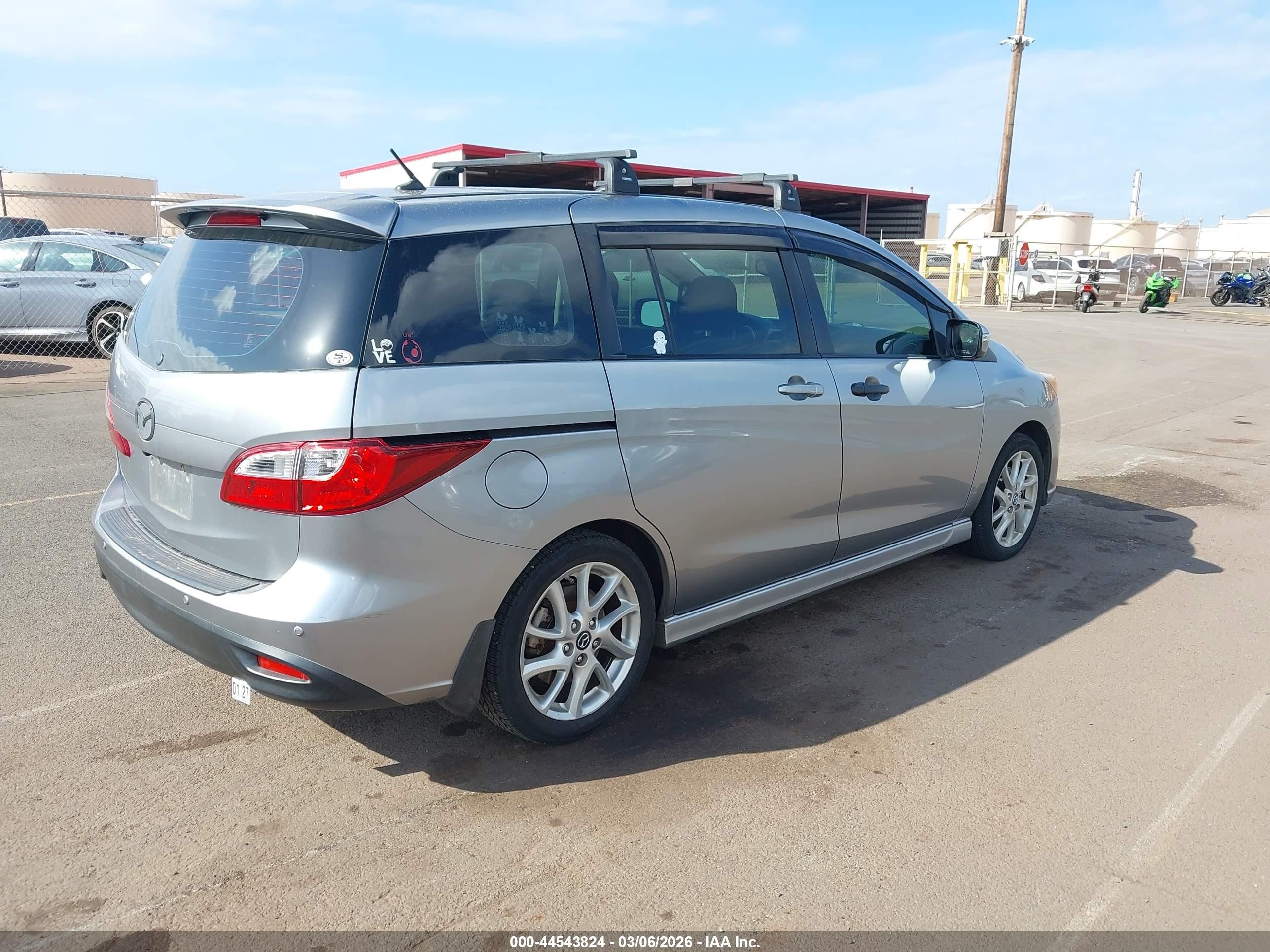2014 Mazda Mazda5 Touring Silver vin: JM1CW2CL6E0162798