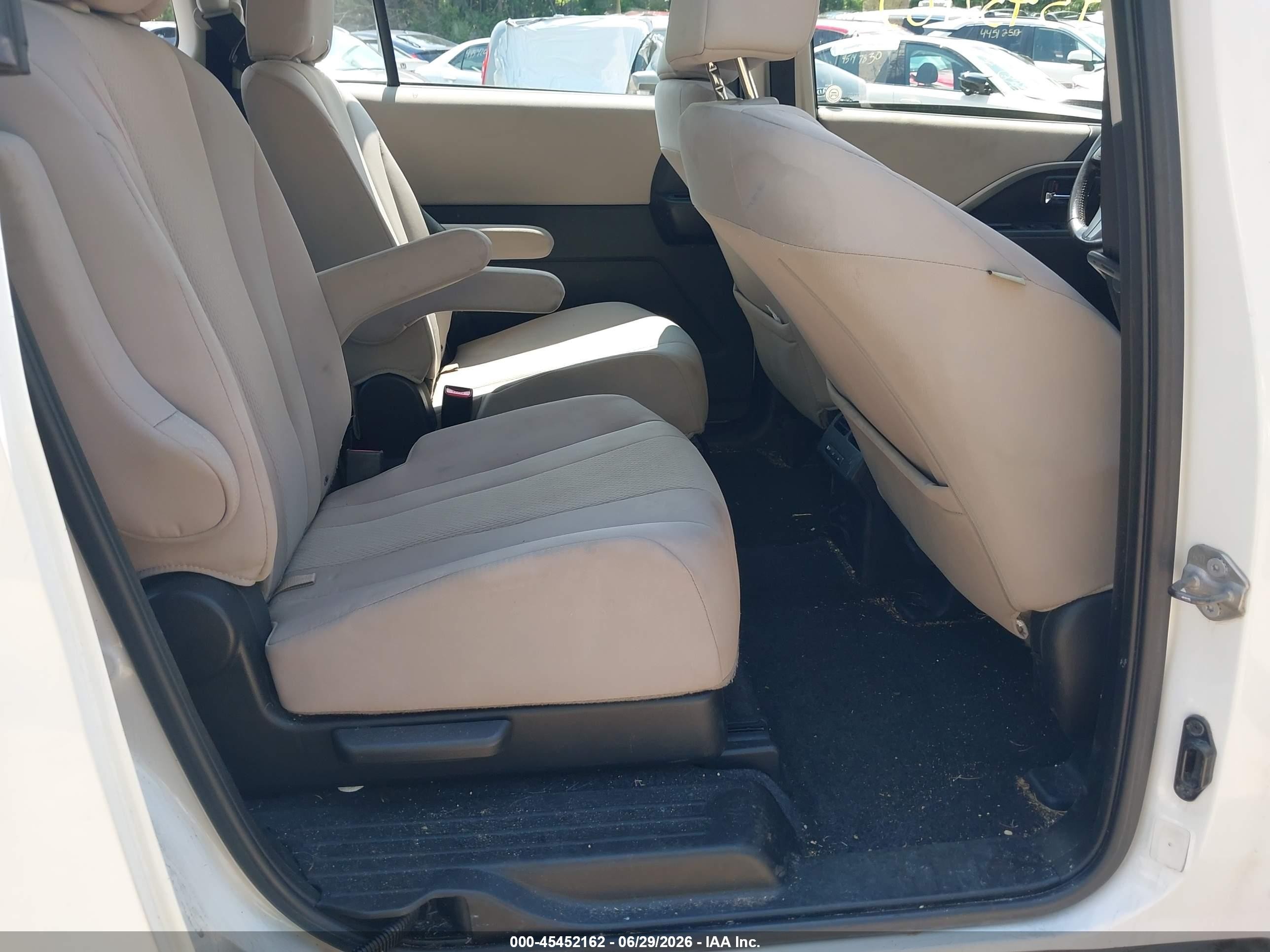2014 Mazda Mazda5 Touring White vin: JM1CW2CL6E0164910