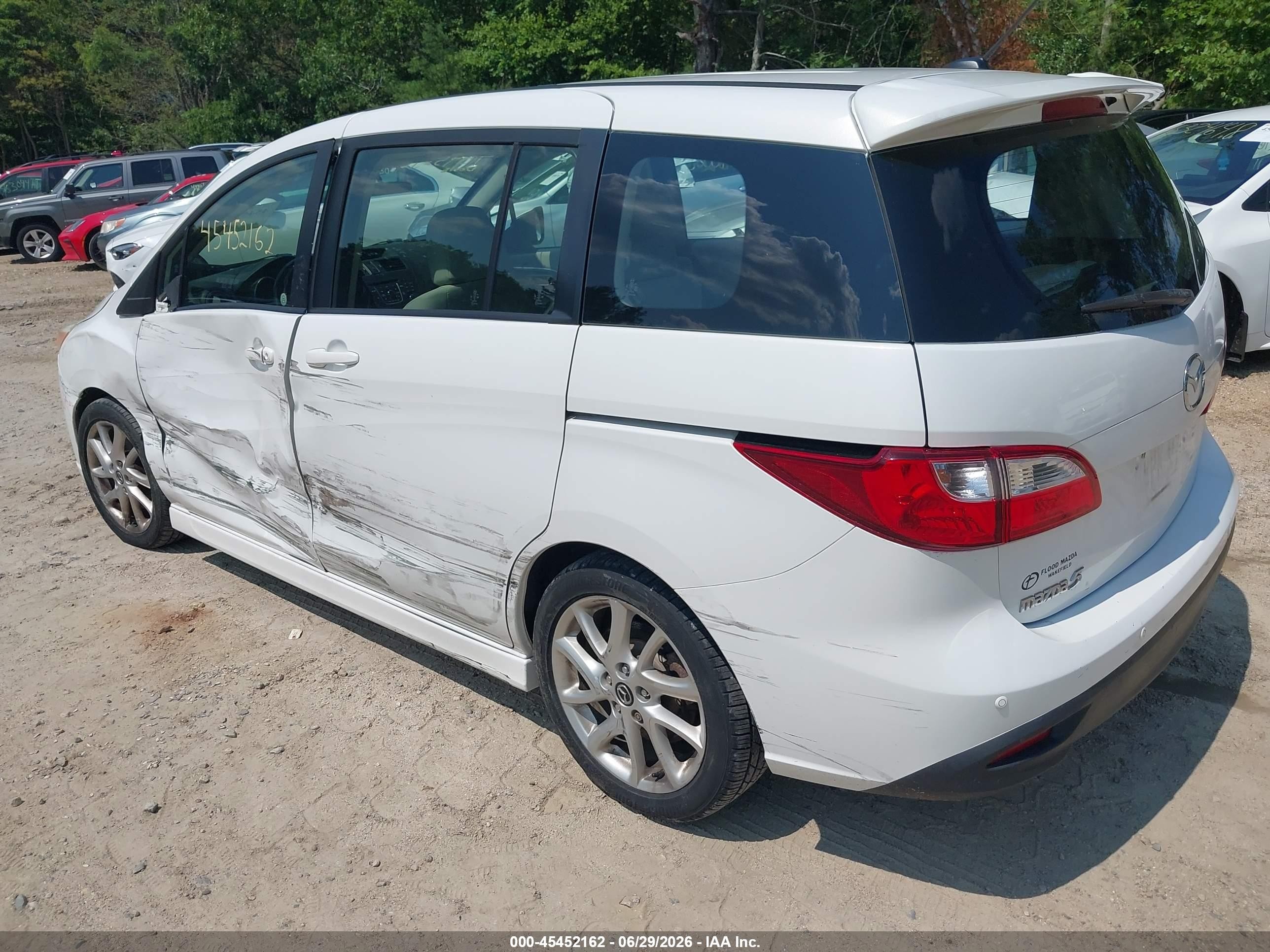 2014 Mazda Mazda5 Touring White vin: JM1CW2CL6E0164910