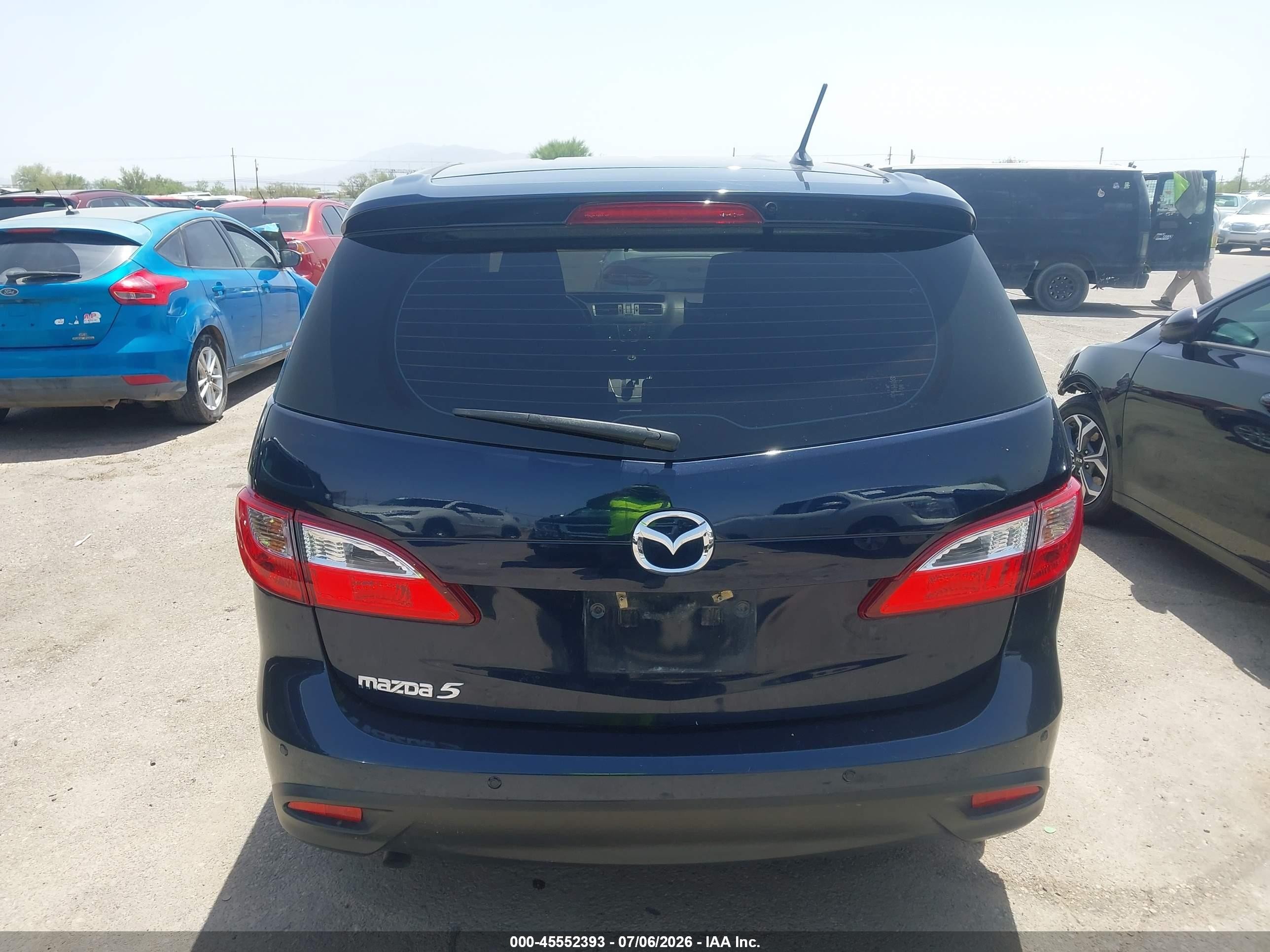 2015 Mazda Mazda5 Touring Dark Blue vin: JM1CW2CL6F0180557