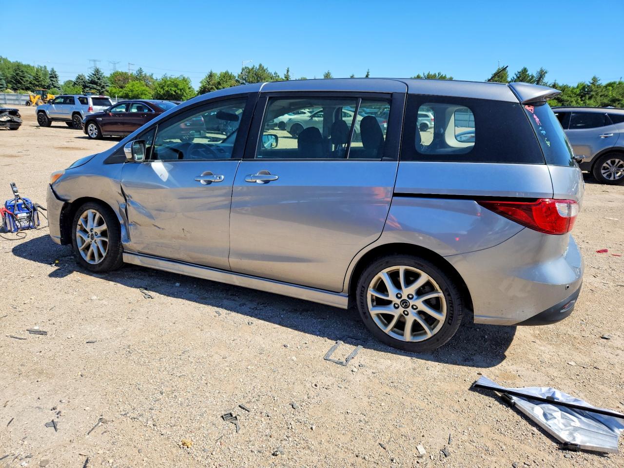 2015 Mazda 5 Touring Silver vin: JM1CW2CL7F0189106