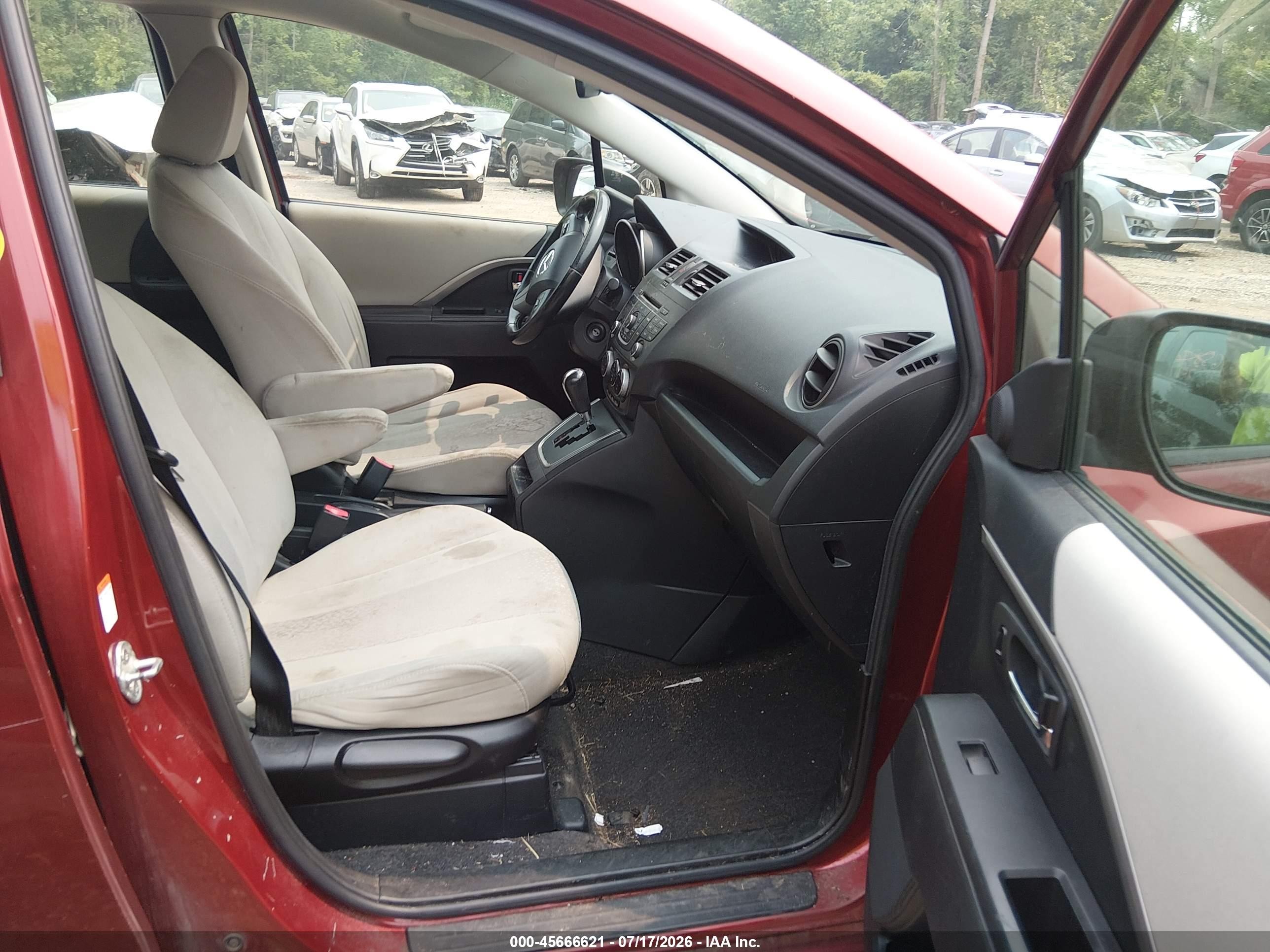 2012 Mazda Mazda5 Touring Red vin: JM1CW2CL8C0123305
