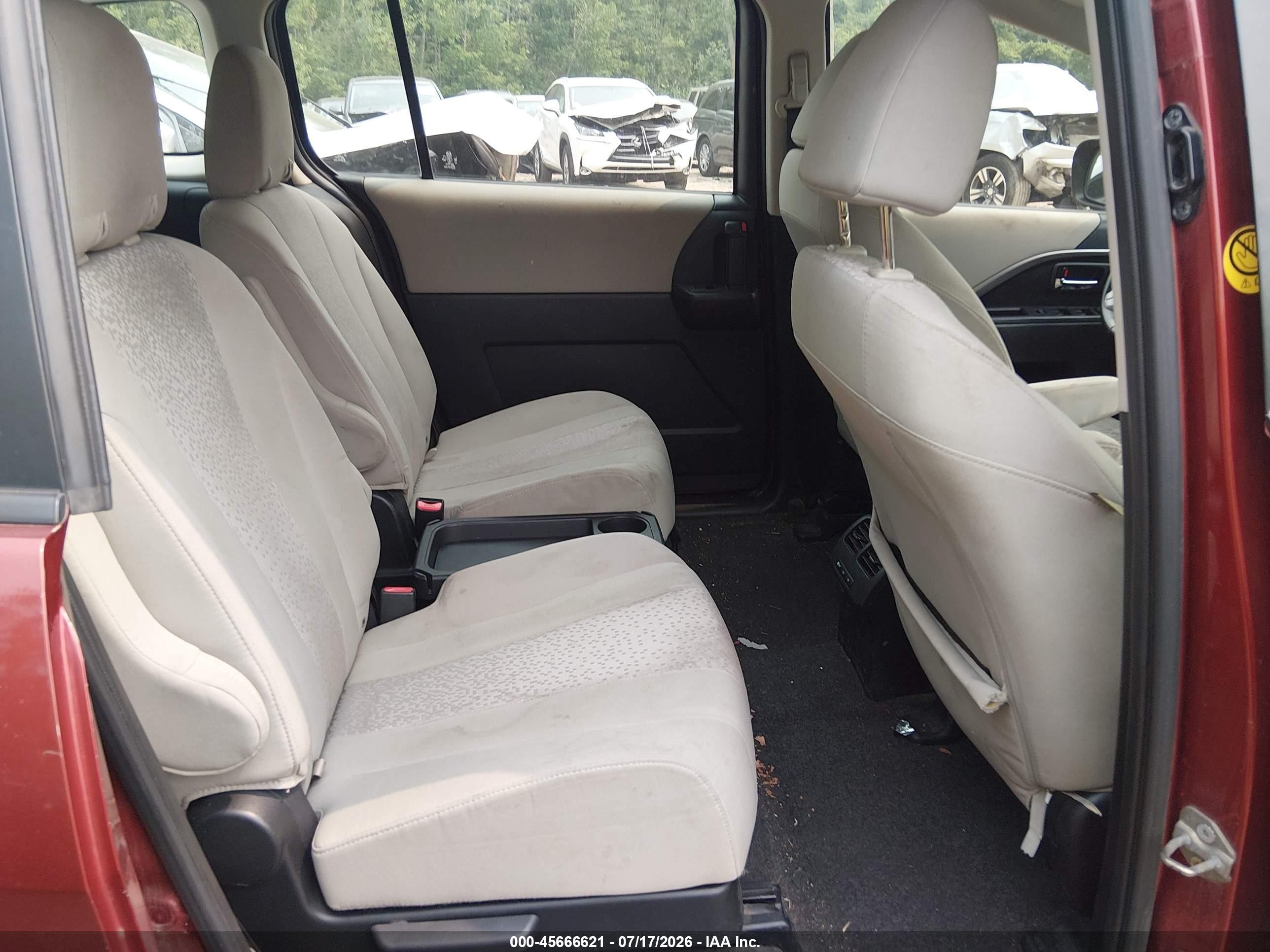 2012 Mazda Mazda5 Touring Red vin: JM1CW2CL8C0123305