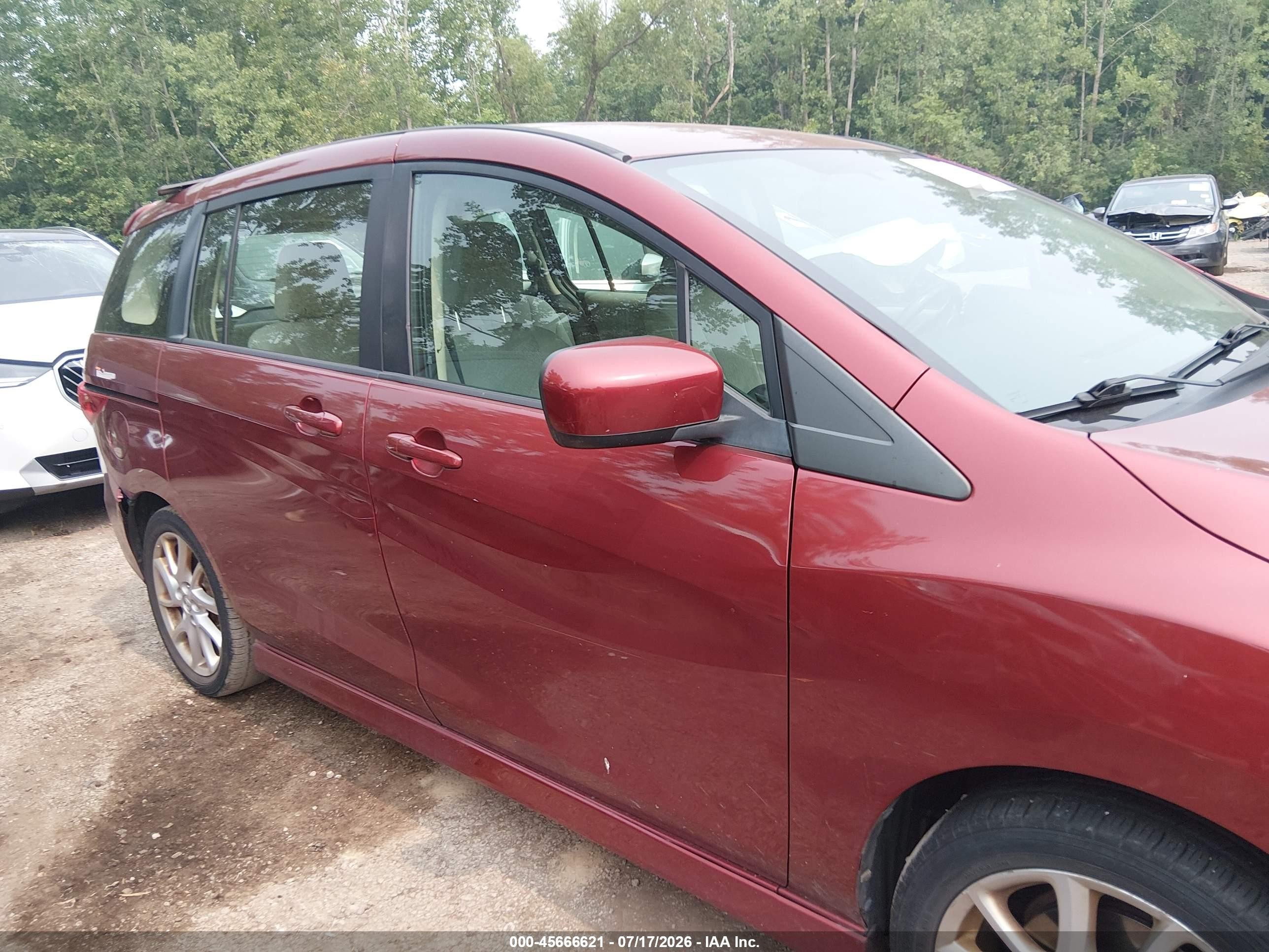 2012 Mazda Mazda5 Touring Red vin: JM1CW2CL8C0123305