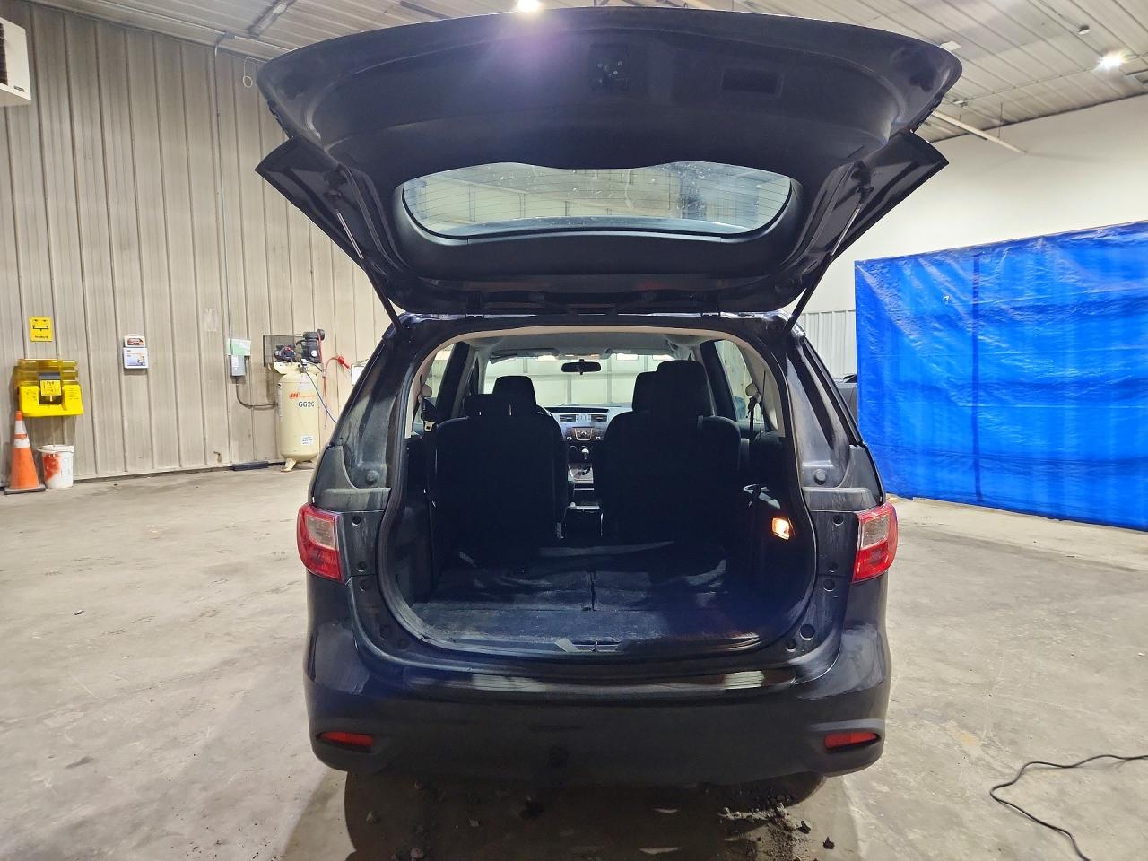 2012 Mazda 5 Black vin: JM1CW2CL8C0123689