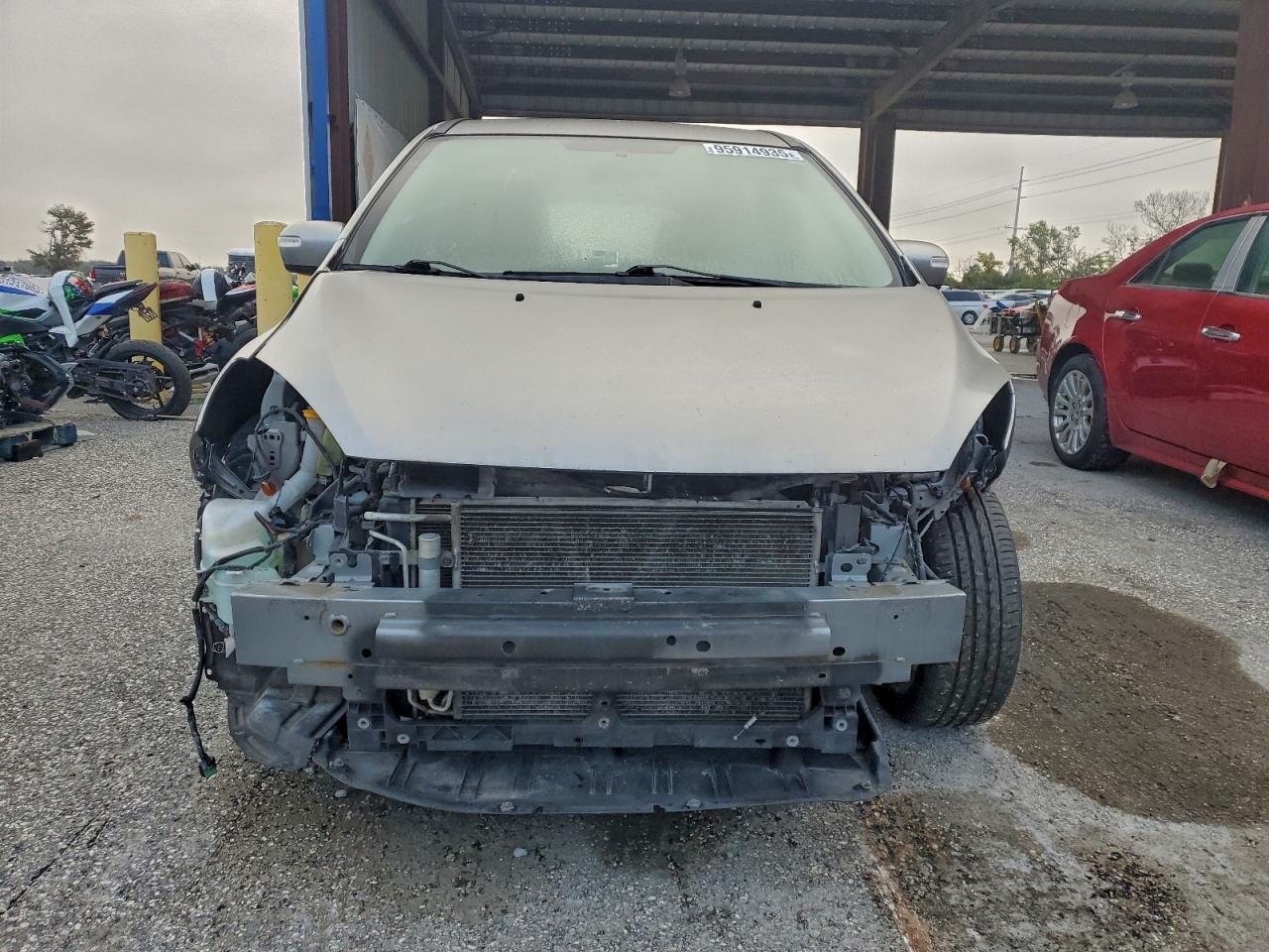 2013 Mazda 5 Silver vin: JM1CW2CL8D0153258