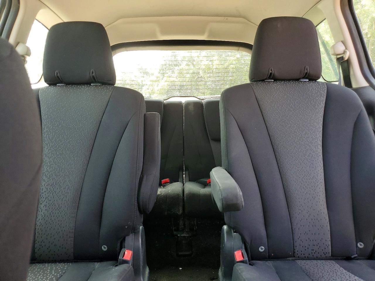 2012 Mazda 5 Silver vin: JM1CW2CL9C0131235