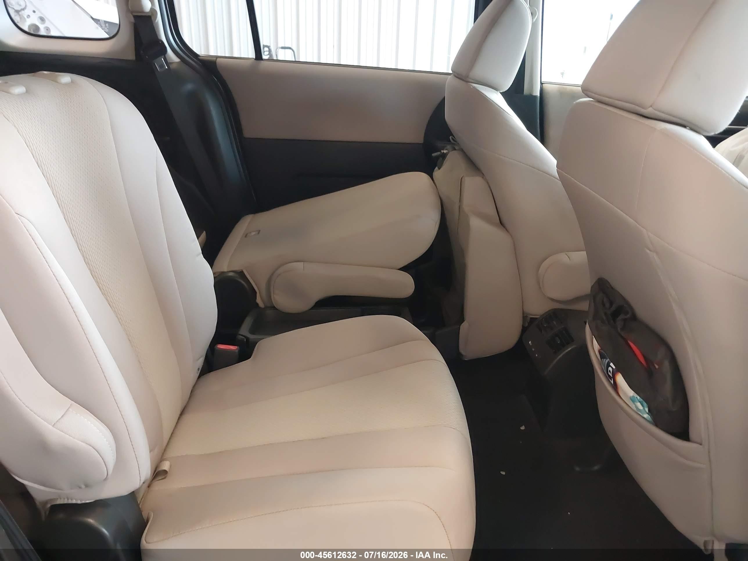 2015 Mazda Mazda5 Touring White vin: JM1CW2CL9F0180004