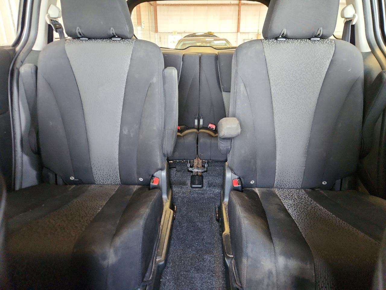 2012 Mazda 5 Silver vin: JM1CW2CLXC0141787