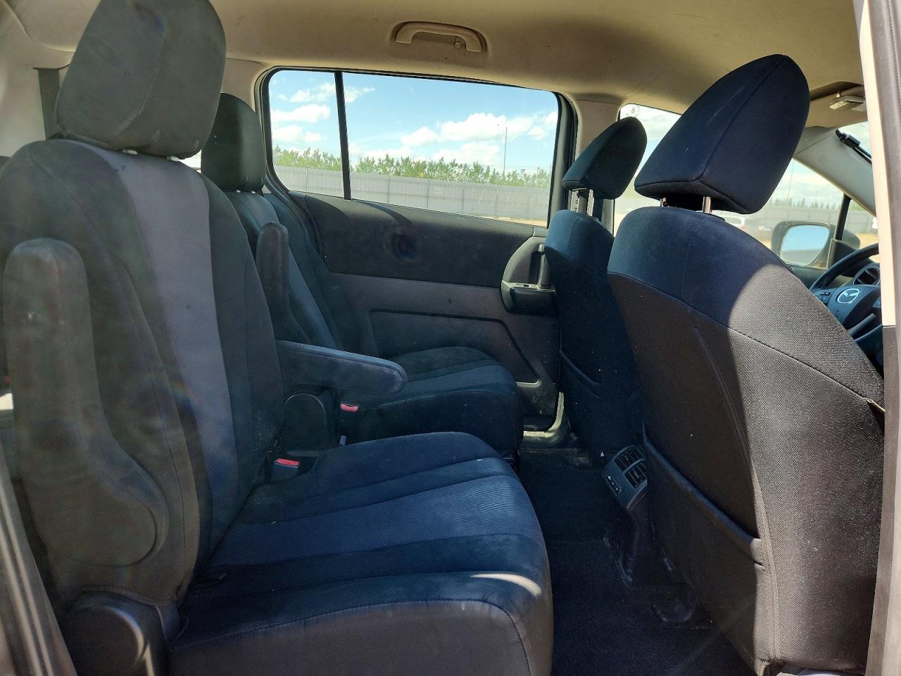 2013 Mazda 5 Silver vin: JM1CW2CLXD0150779