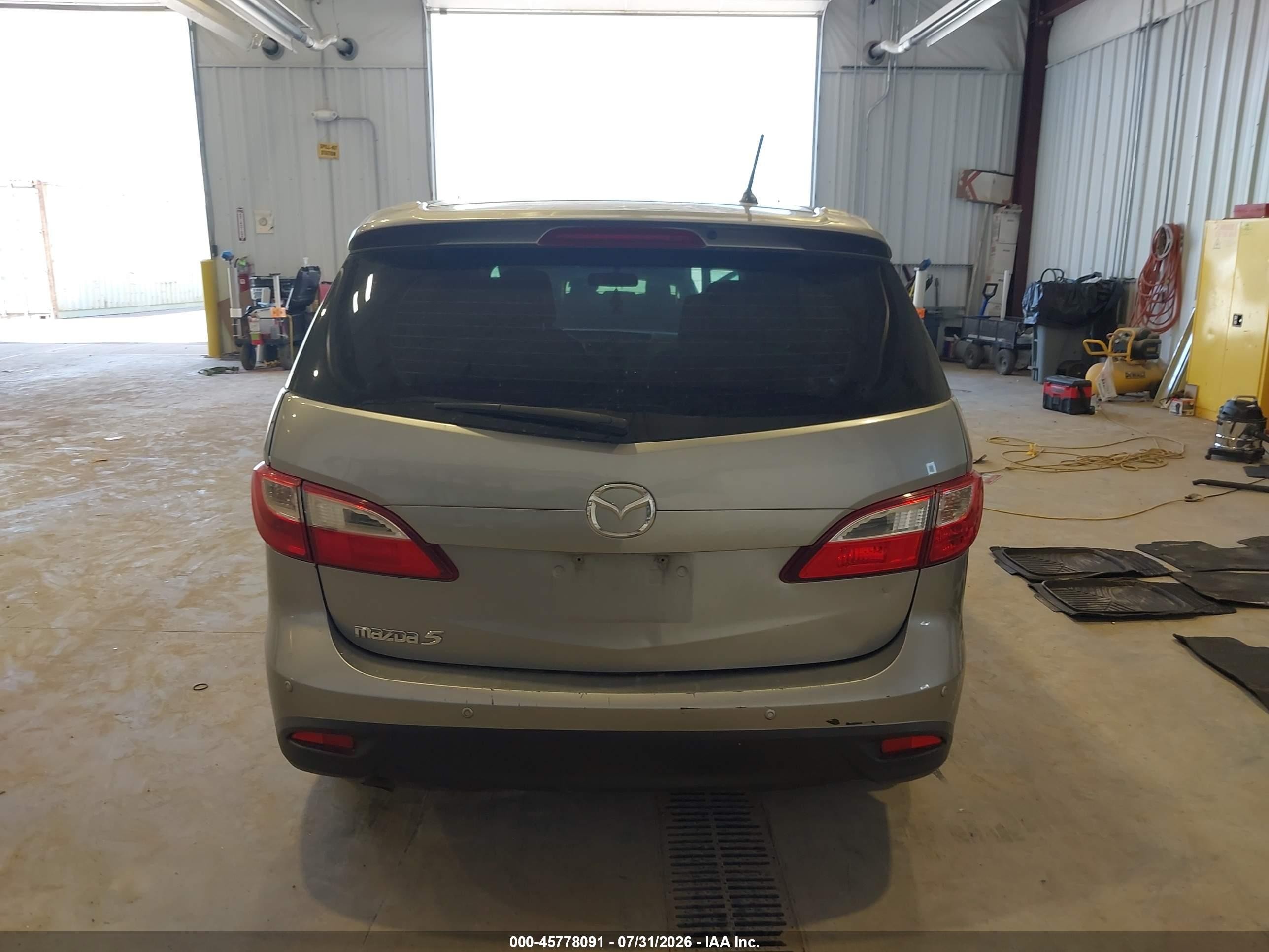 2013 Mazda Mazda5 Touring Silver vin: JM1CW2CLXD0153522