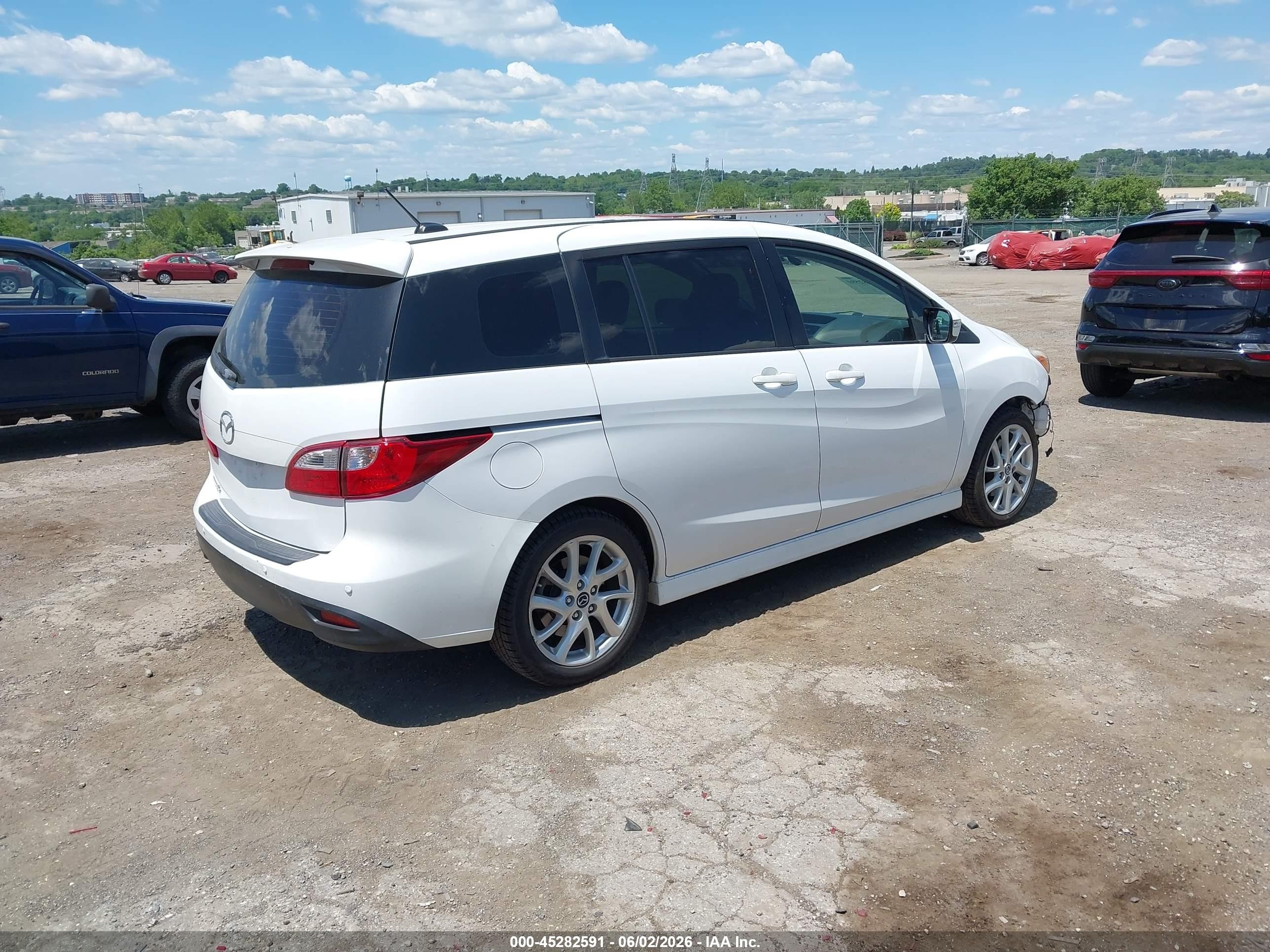 2015 Mazda Mazda5 Grand Touring White vin: JM1CW2DL0F0179659