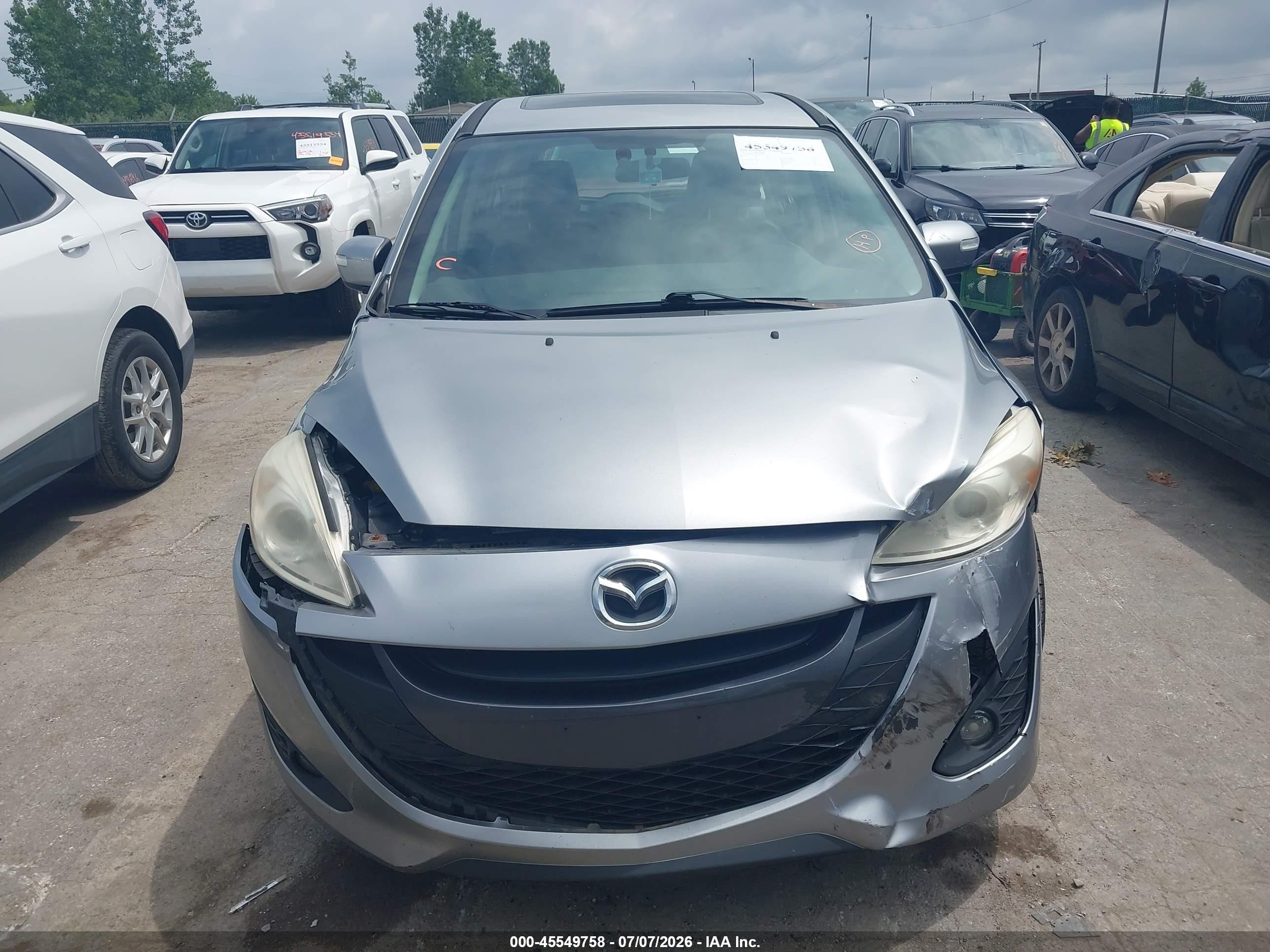 2015 Mazda Mazda5 Grand Touring Silver vin: JM1CW2DL0F0189379