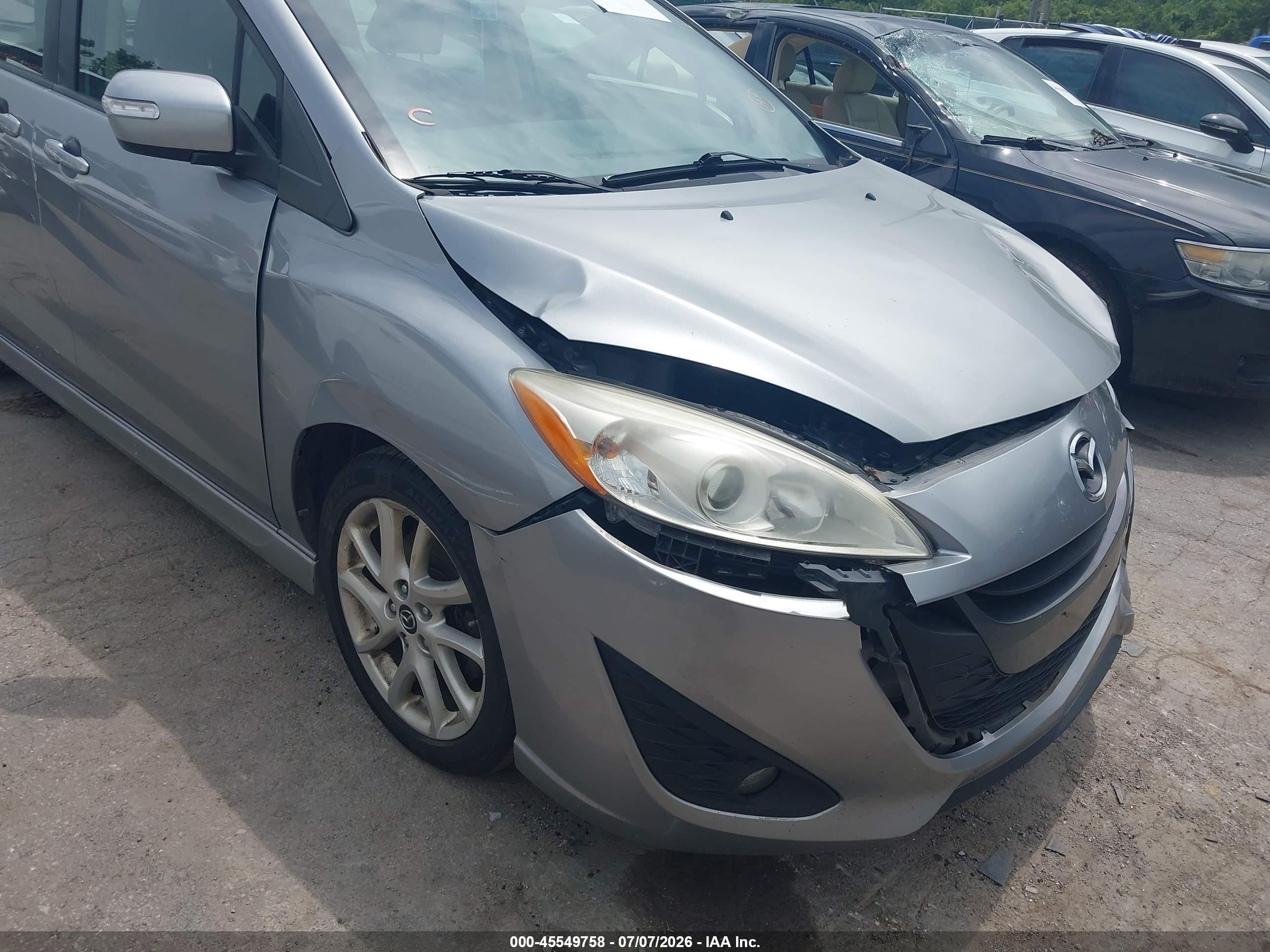 2015 Mazda Mazda5 Grand Touring Silver vin: JM1CW2DL0F0189379