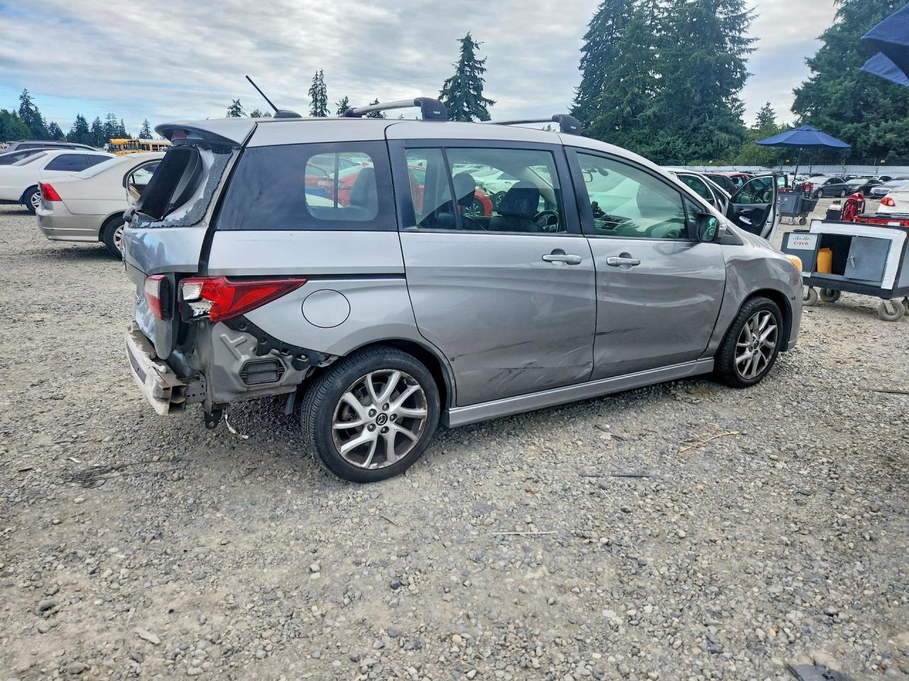 2013 Mazda 5 Silver vin: JM1CW2DL1D0148174