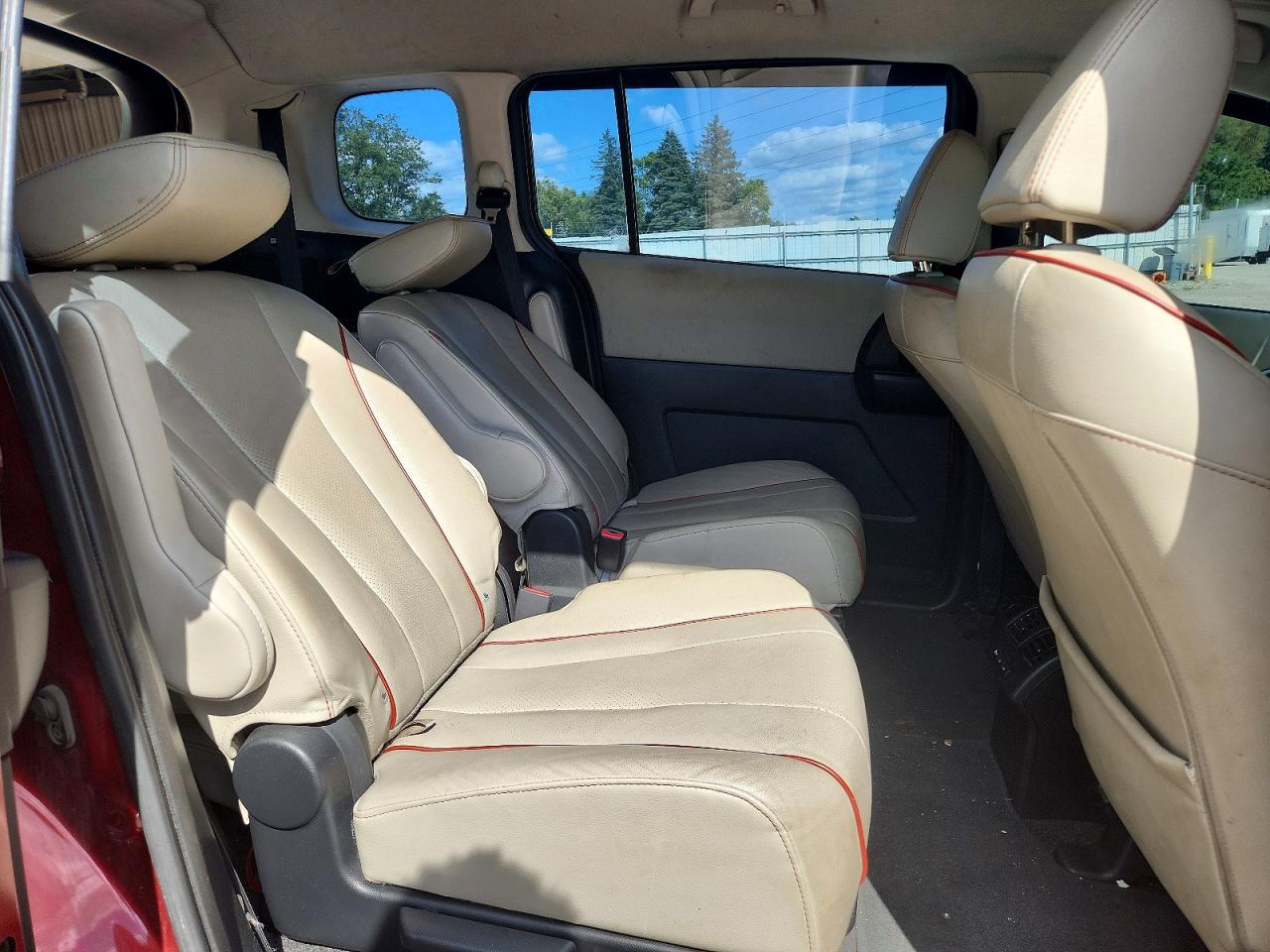 2012 Mazda 5 Красный vin: JM1CW2DL4C0132307