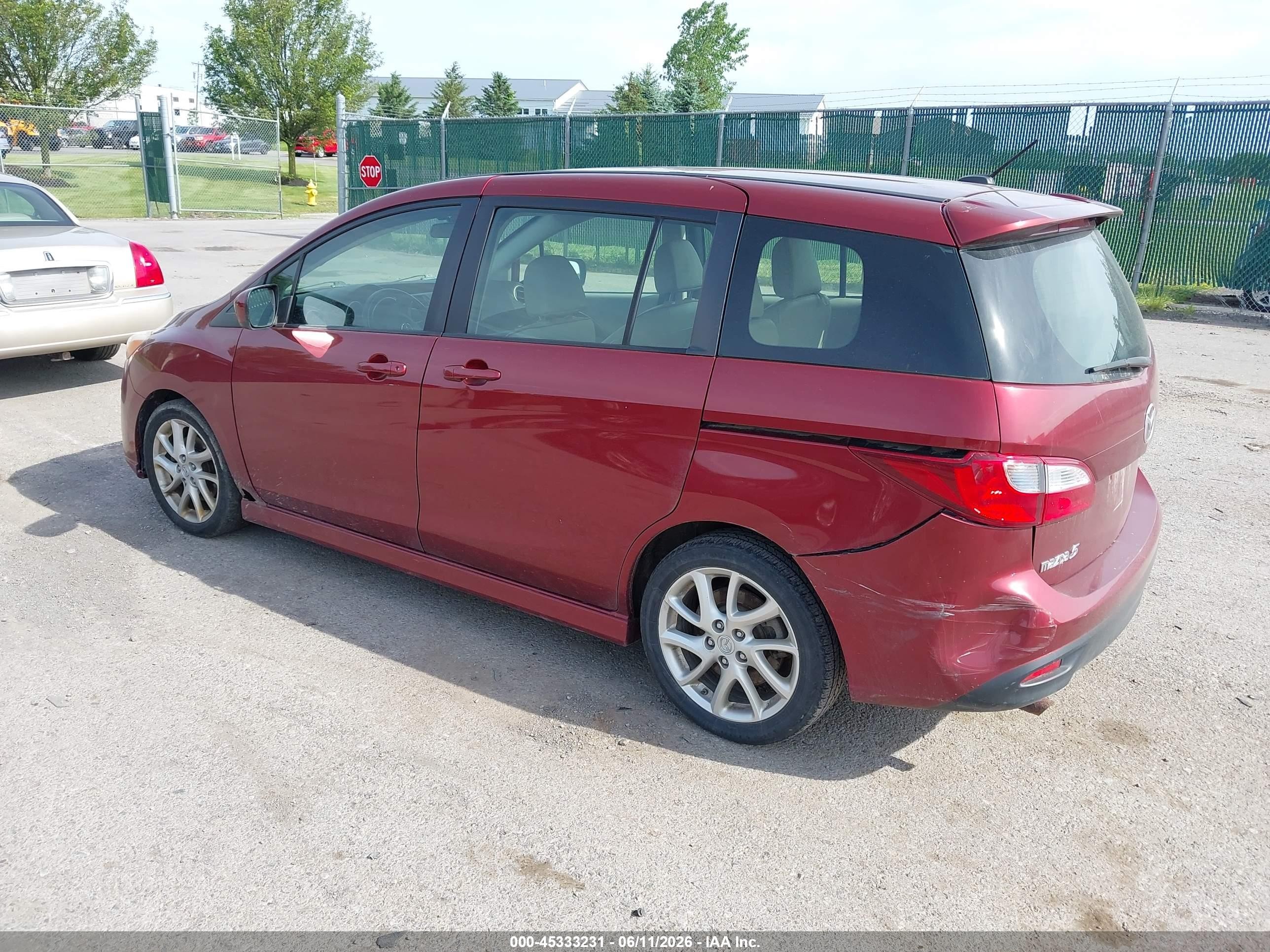2012 Mazda Mazda5 Grand Touring Red vin: JM1CW2DL4C0138611