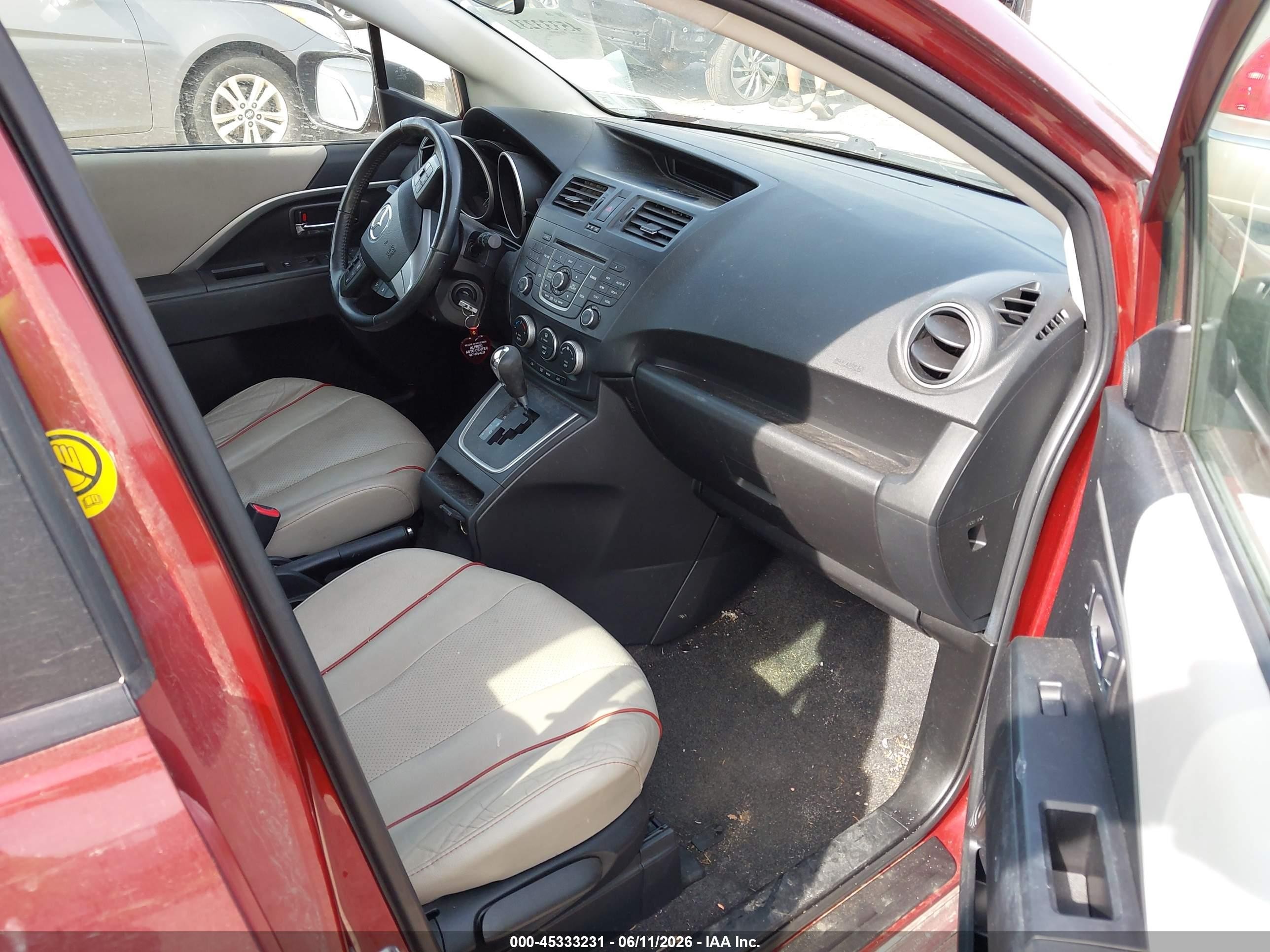 2012 Mazda Mazda5 Grand Touring Red vin: JM1CW2DL4C0138611