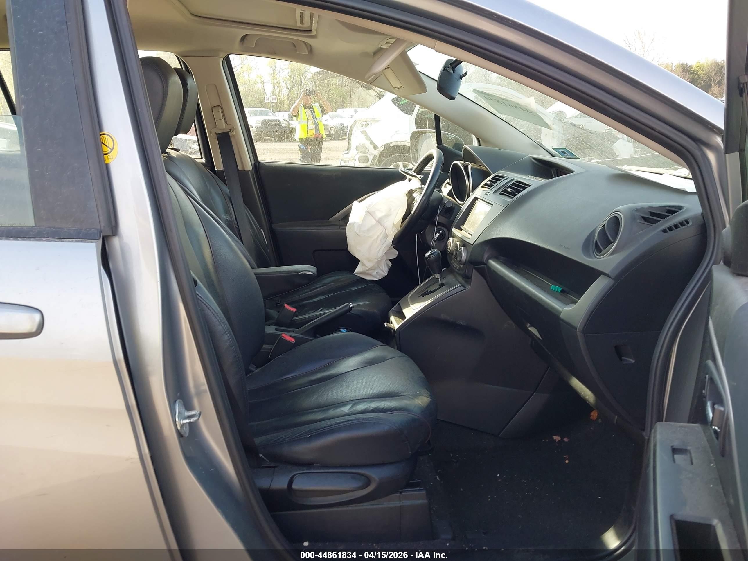 2014 Mazda Mazda5 Grand Touring Silver vin: JM1CW2DL5E0163245