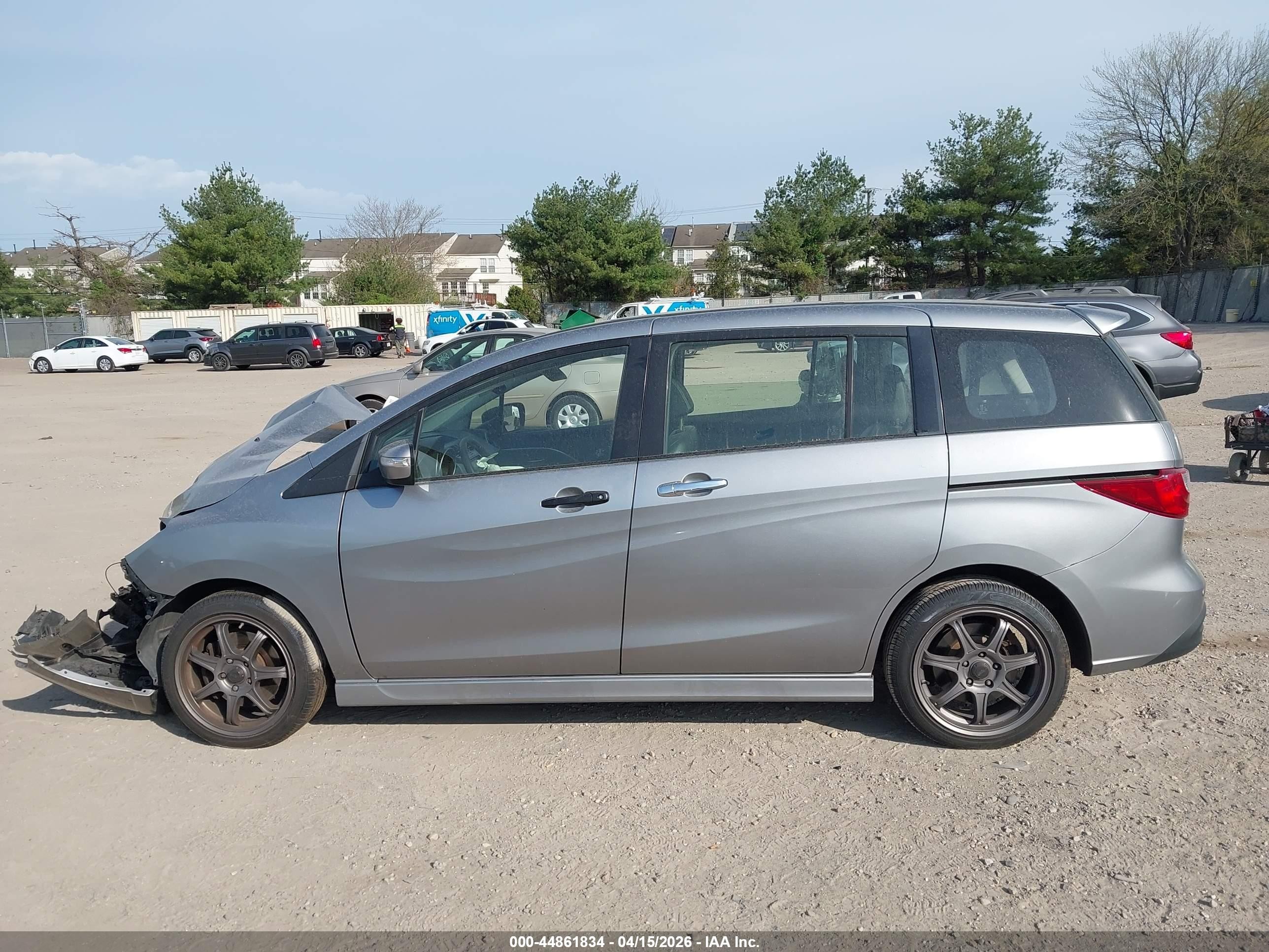2014 Mazda Mazda5 Grand Touring Silver vin: JM1CW2DL5E0163245