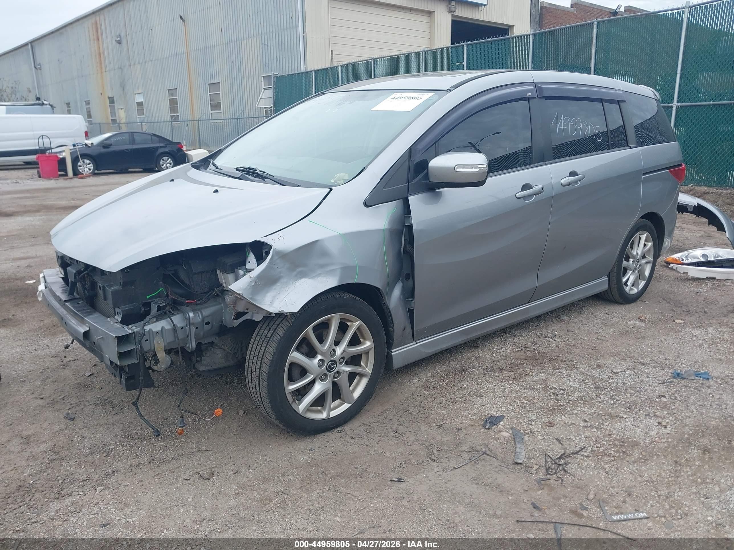 2014 Mazda Mazda5 Grand Touring Silver vin: JM1CW2DL5E0172933