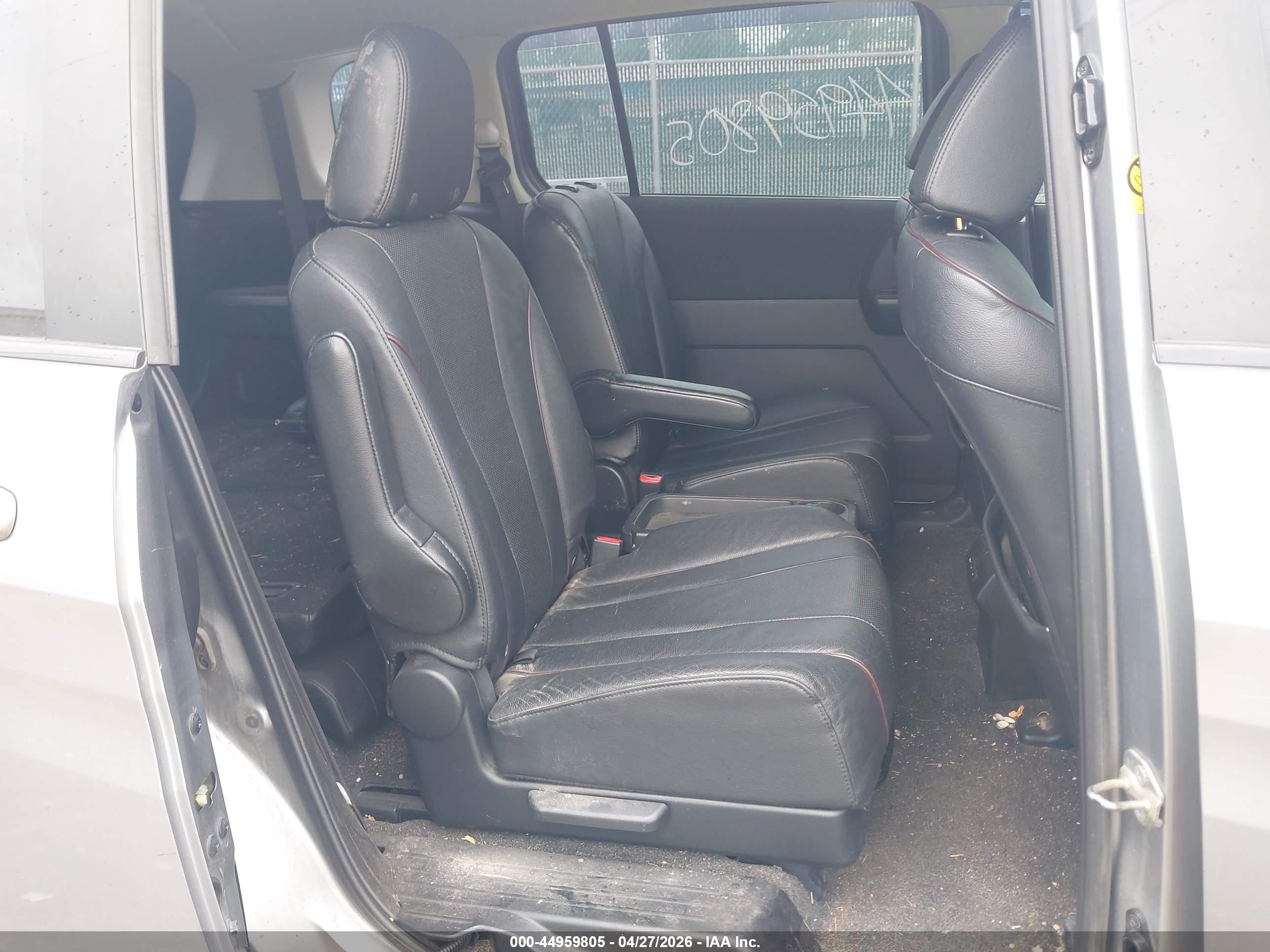 2014 Mazda Mazda5 Grand Touring Silver vin: JM1CW2DL5E0172933