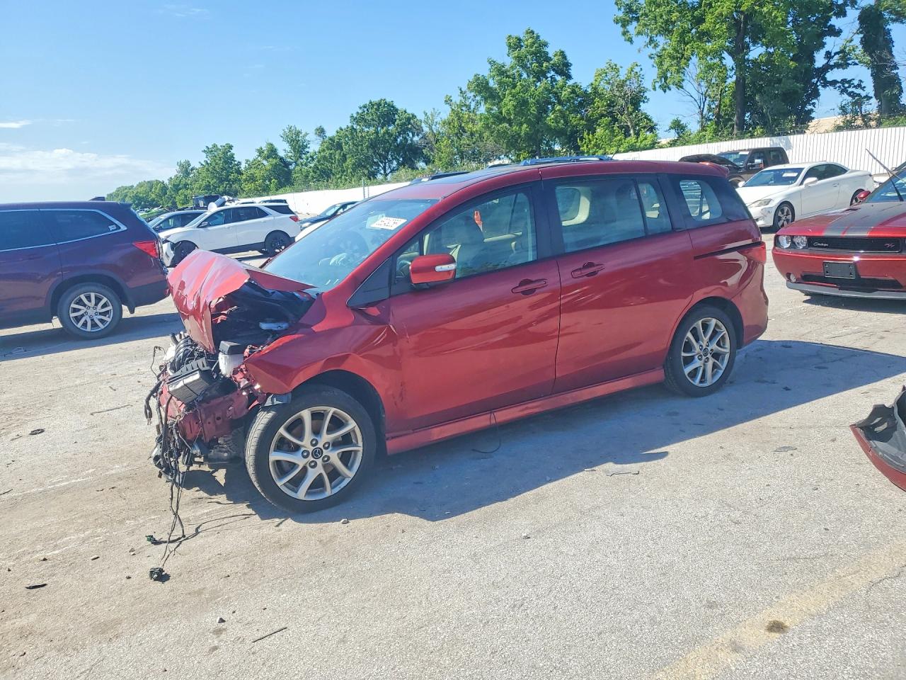 2014 Mazda 5 Grand Touring Red vin: JM1CW2DL5E0173208