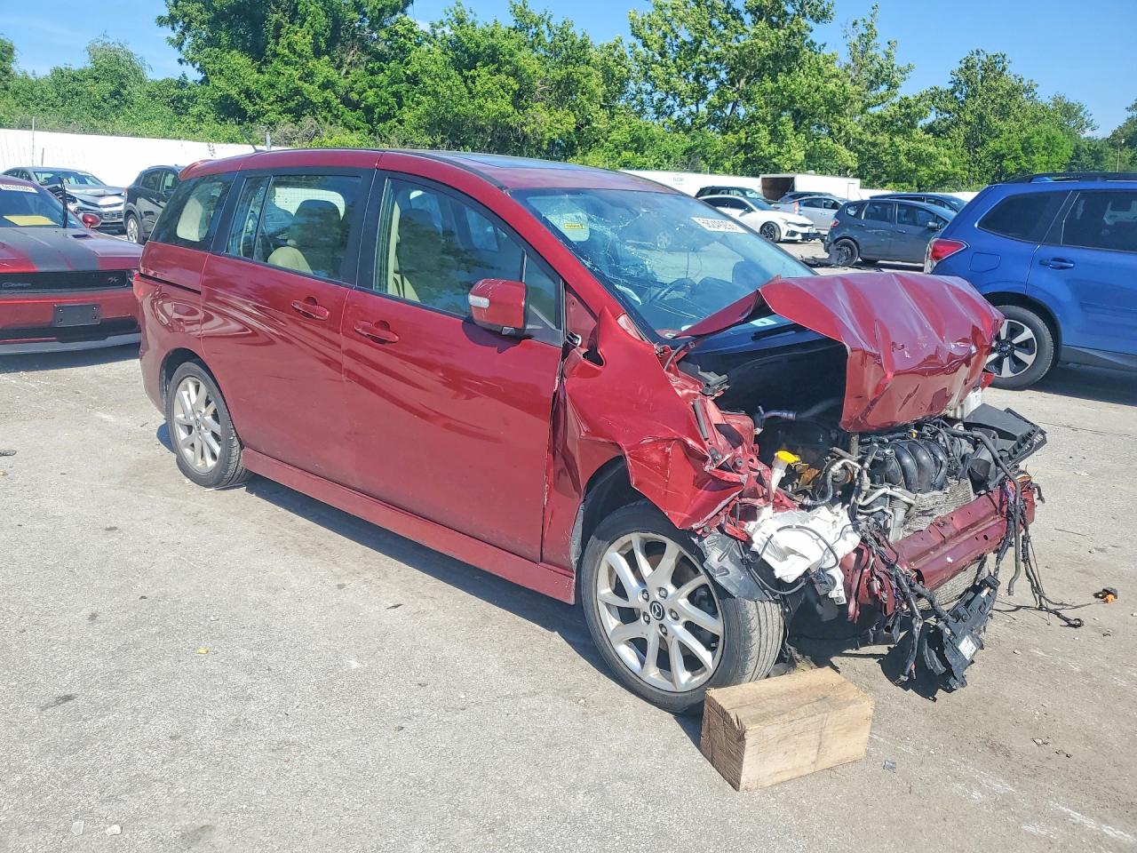 2014 Mazda 5 Grand Touring Red vin: JM1CW2DL5E0173208