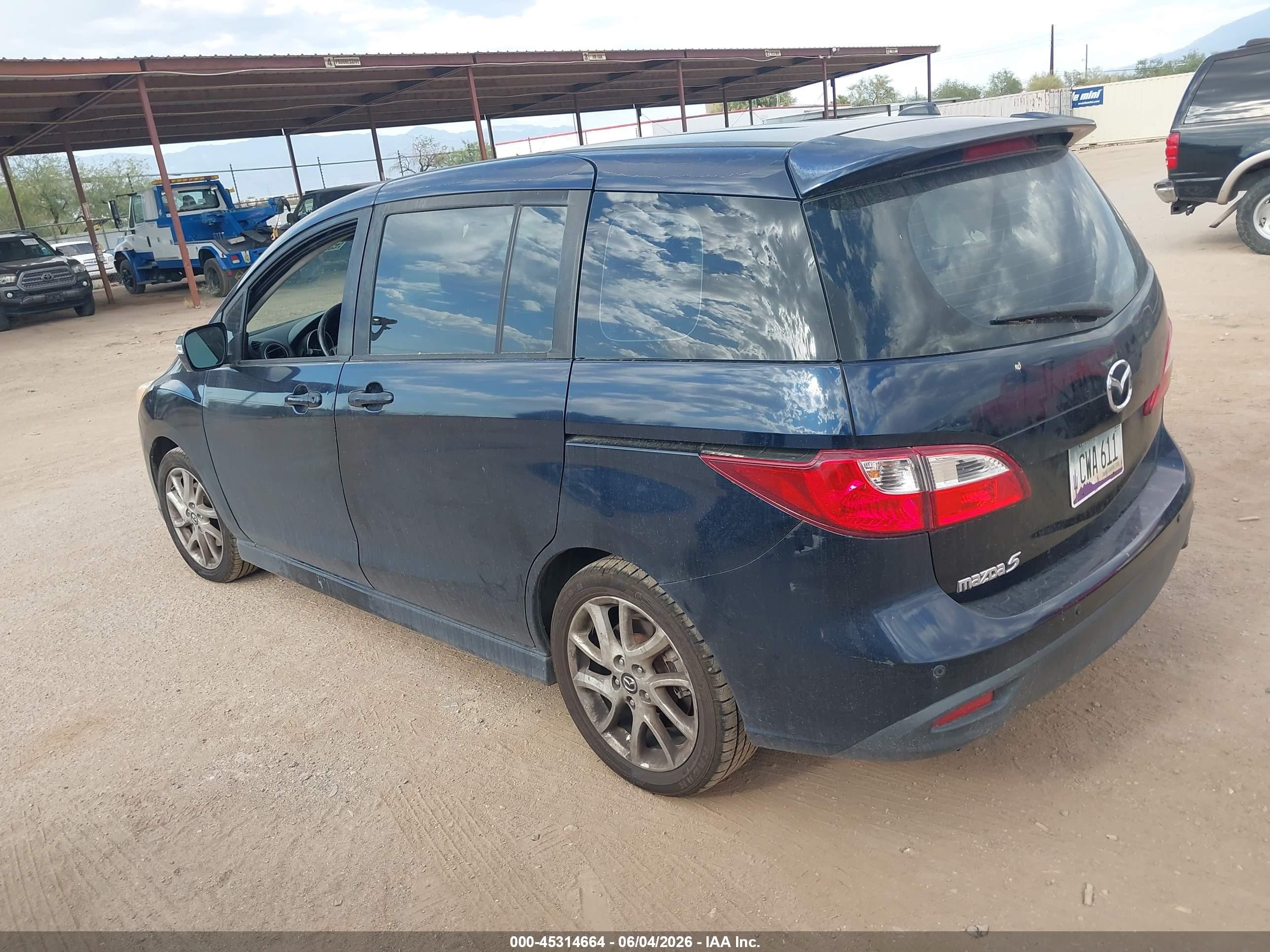 2015 Mazda Mazda5 Grand Touring Dark Blue vin: JM1CW2DL6F0179519