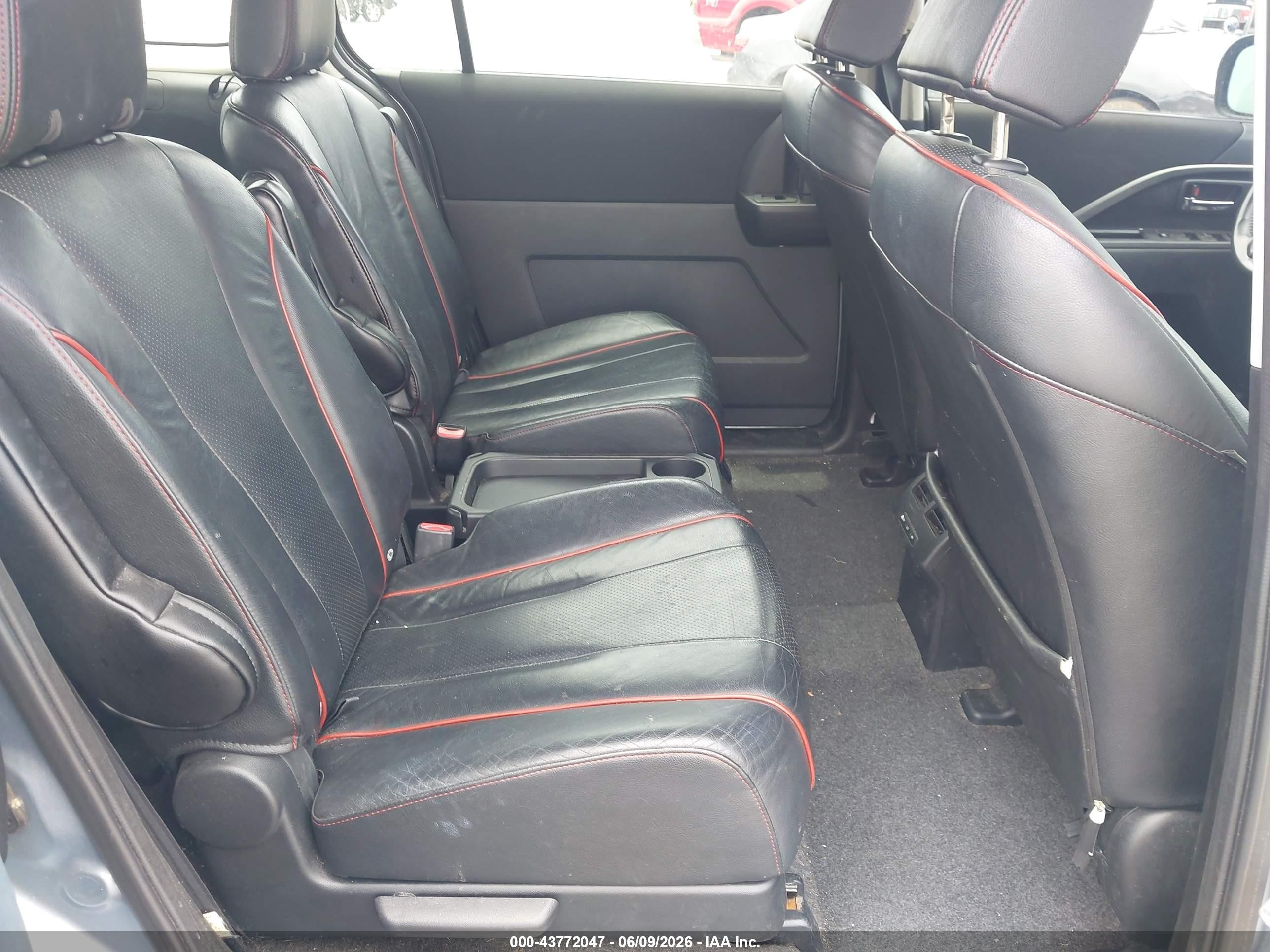 2012 Mazda Mazda5 Grand Touring Серебряный vin: JM1CW2DLXC0111865