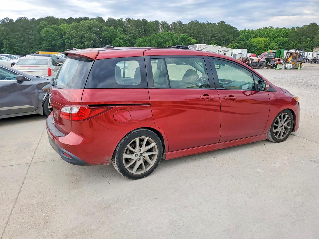 2015 Mazda 5 Grand Touring Red vin: JM1CW2DLXF0180334