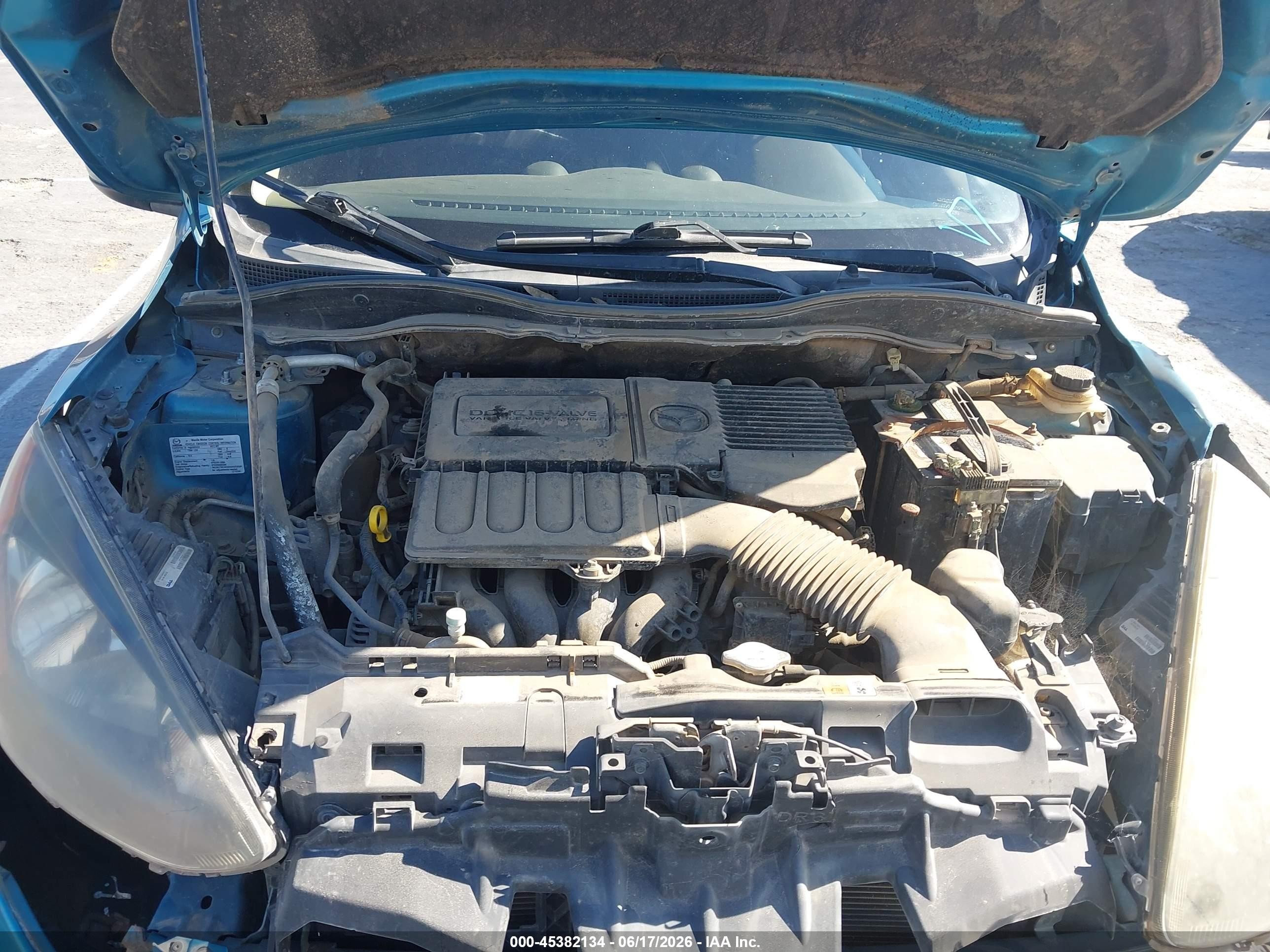 2011 Mazda Mazda2 Touring Blue vin: JM1DE1HY0B0131239