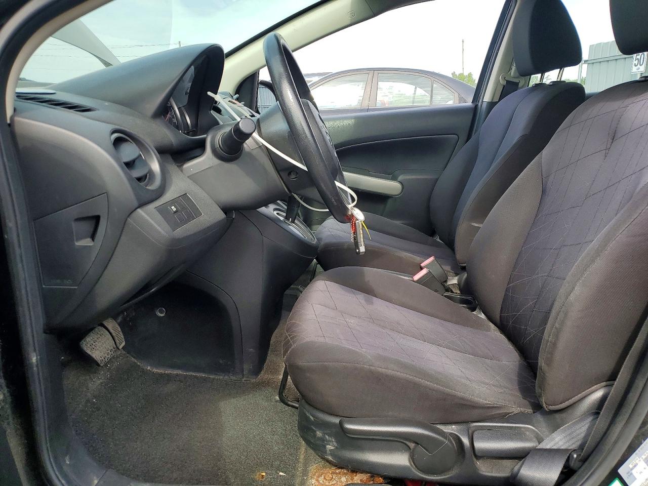 2011 Mazda 2 Black vin: JM1DE1HY1B0104289