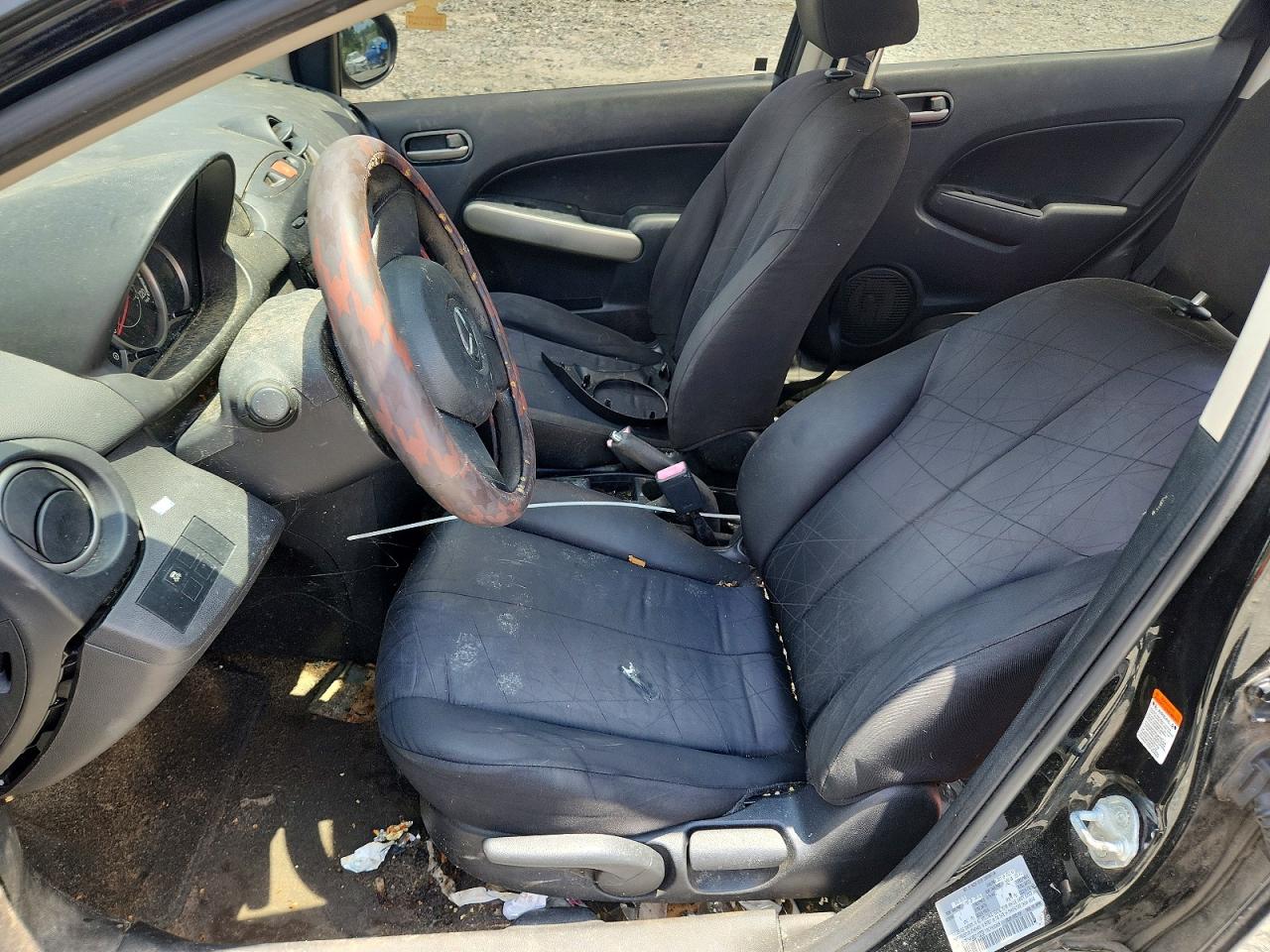2011 Mazda Mazda2 Black vin: JM1DE1HY2B0110232