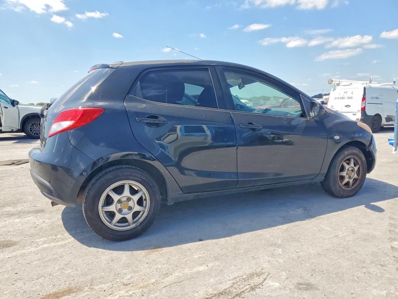 2011 Mazda Mazda2 Black vin: JM1DE1HY2B0123451