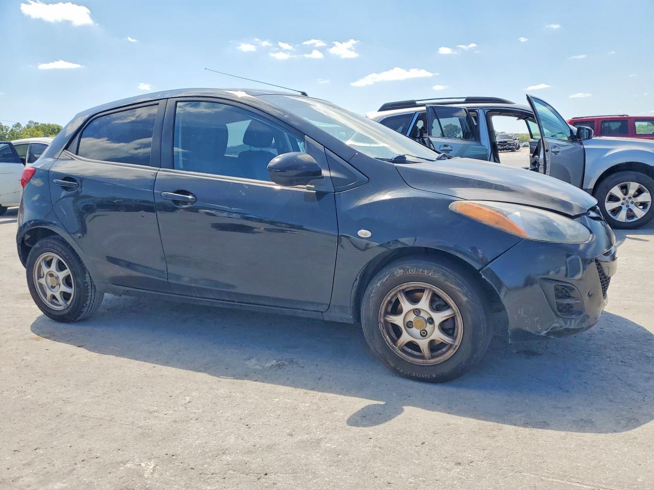 2011 Mazda Mazda2 Black vin: JM1DE1HY2B0123451