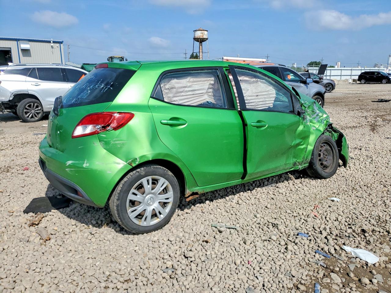 2011 Mazda Mazda2 Green vin: JM1DE1HY3B0116153