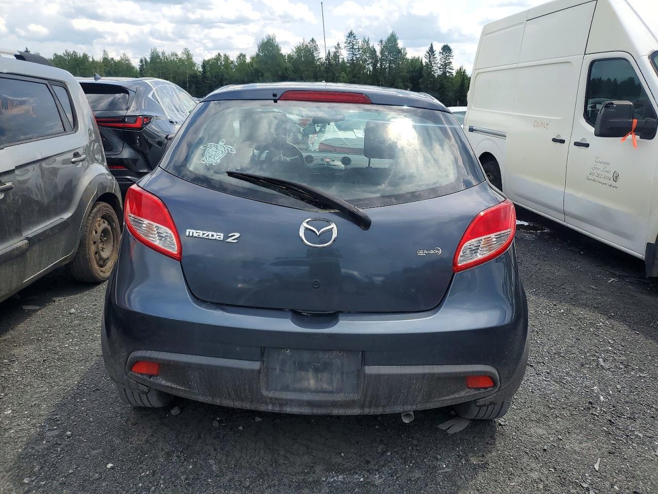 2011 Mazda Mazda2 Blue vin: JM1DE1HY9B0102743