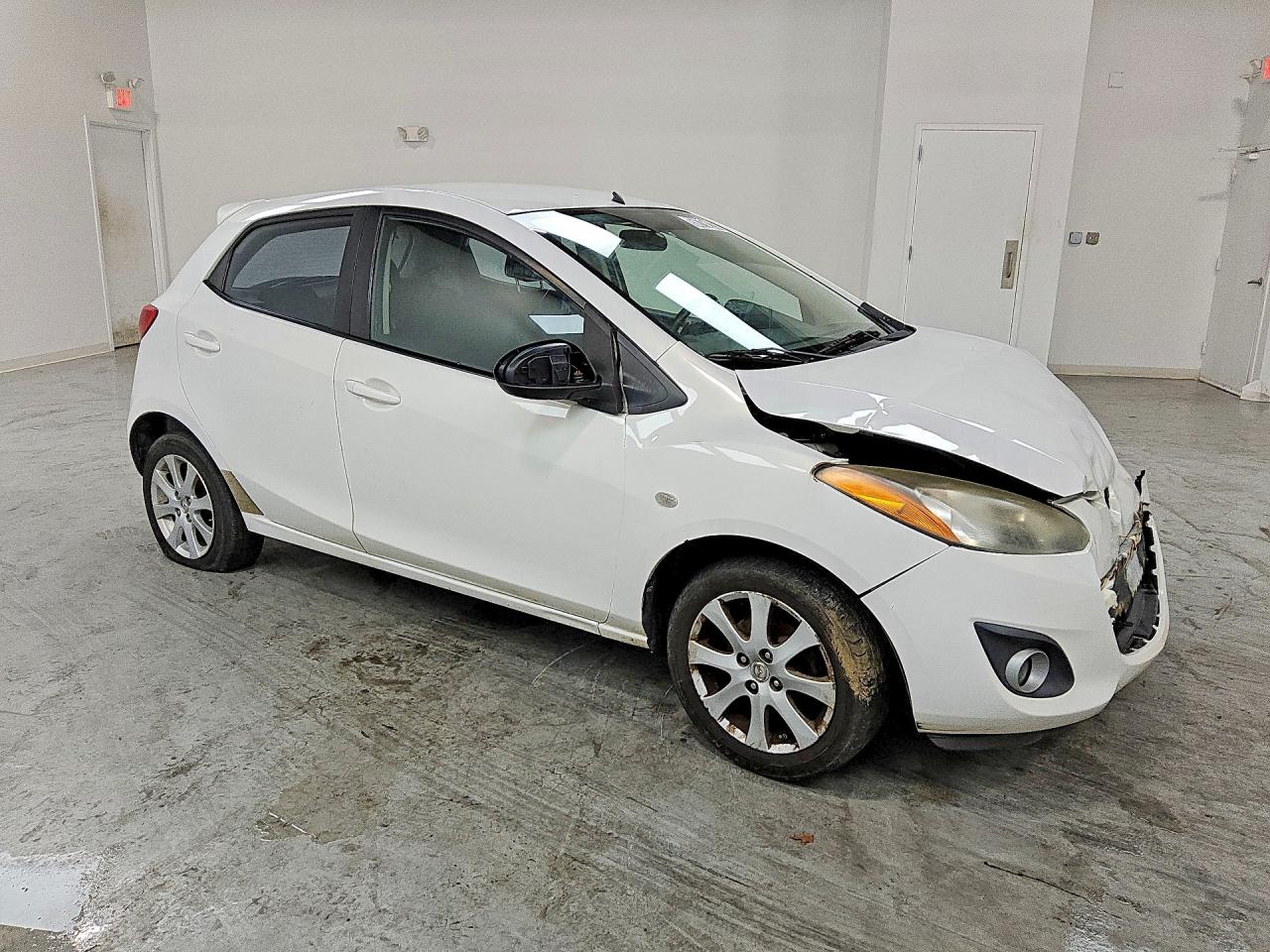 2011 Mazda Mazda2 White vin: JM1DE1HY9B0102998
