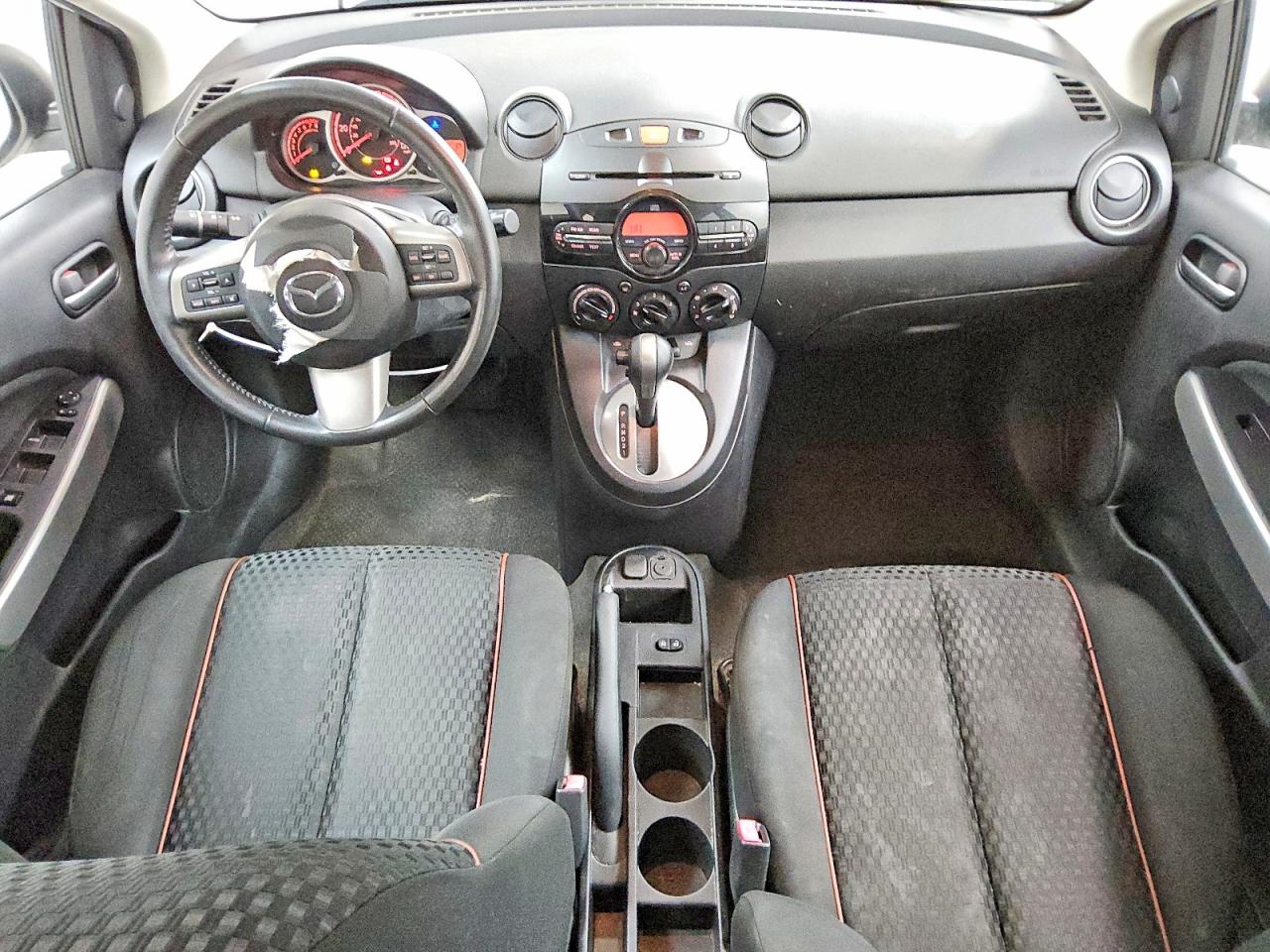 2011 Mazda Mazda2 White vin: JM1DE1HY9B0102998