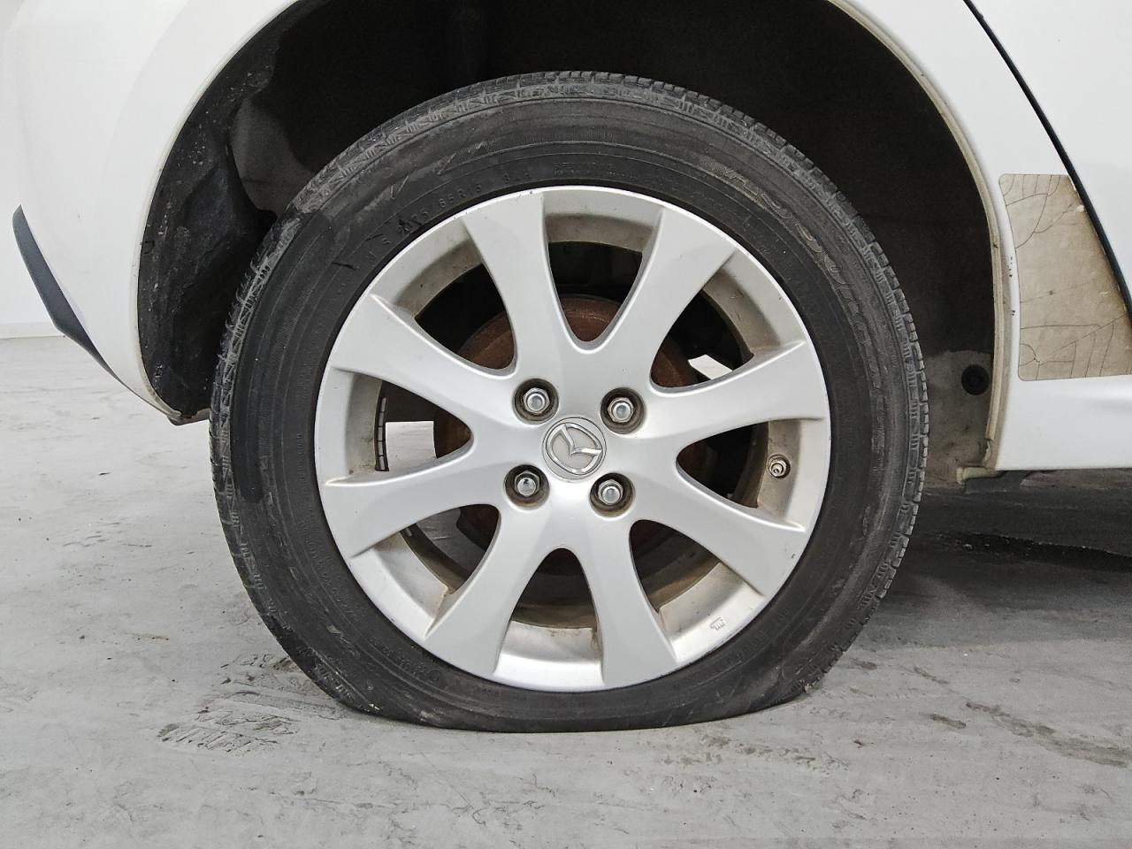 2011 Mazda Mazda2 White vin: JM1DE1HY9B0102998 Damage: Right Rear Wheel, Curb Rash, 2 To 3 Inches