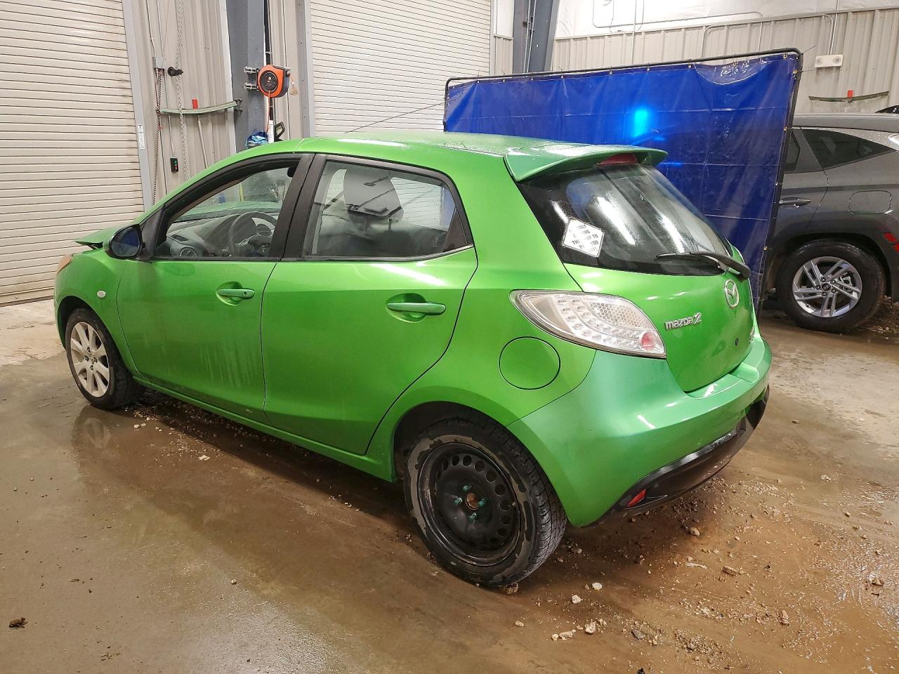 2011 Mazda Mazda2 Green vin: JM1DE1HY9B0125732