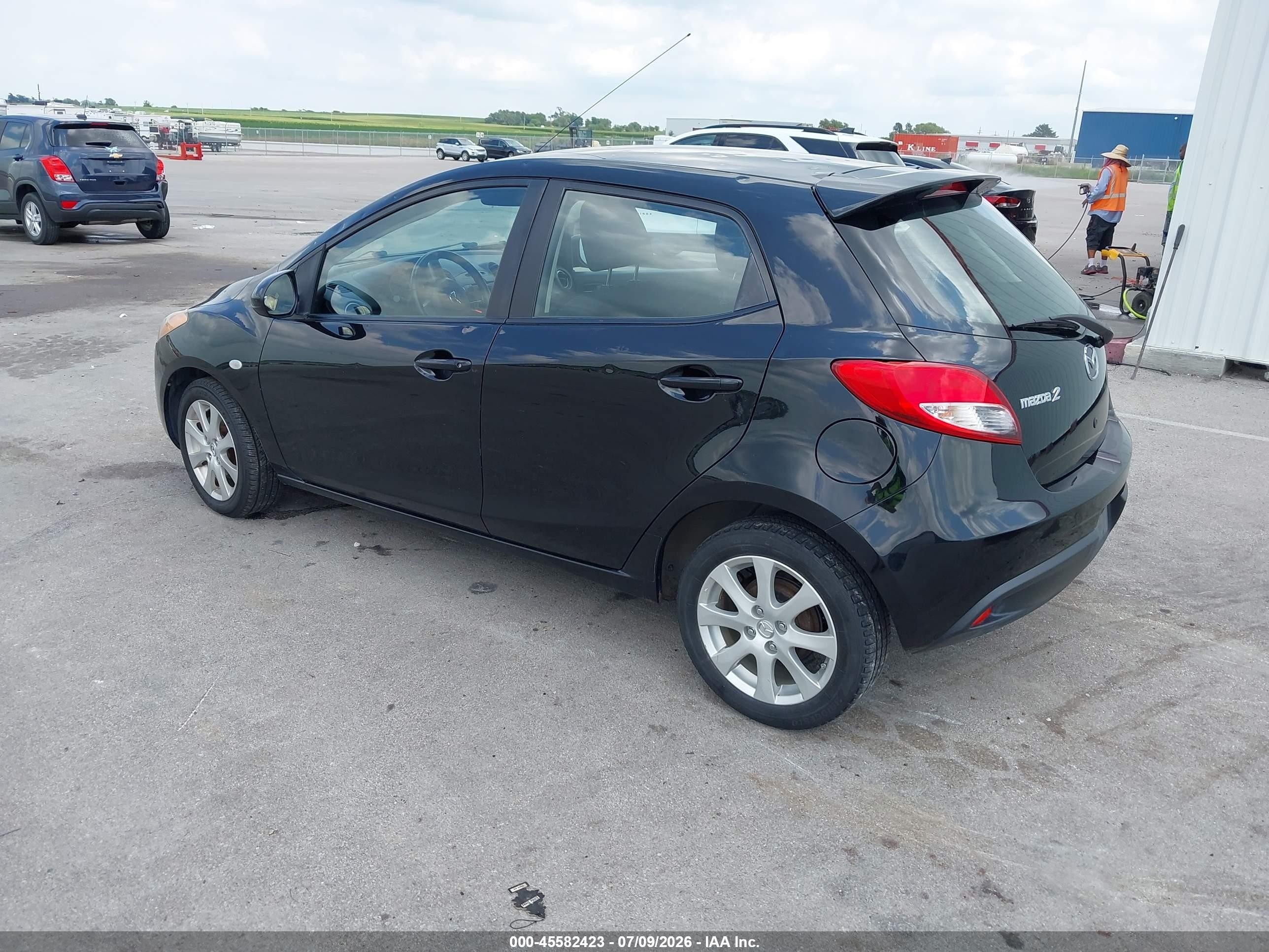 2011 Mazda Mazda2 Touring Black vin: JM1DE1HY9B0127951