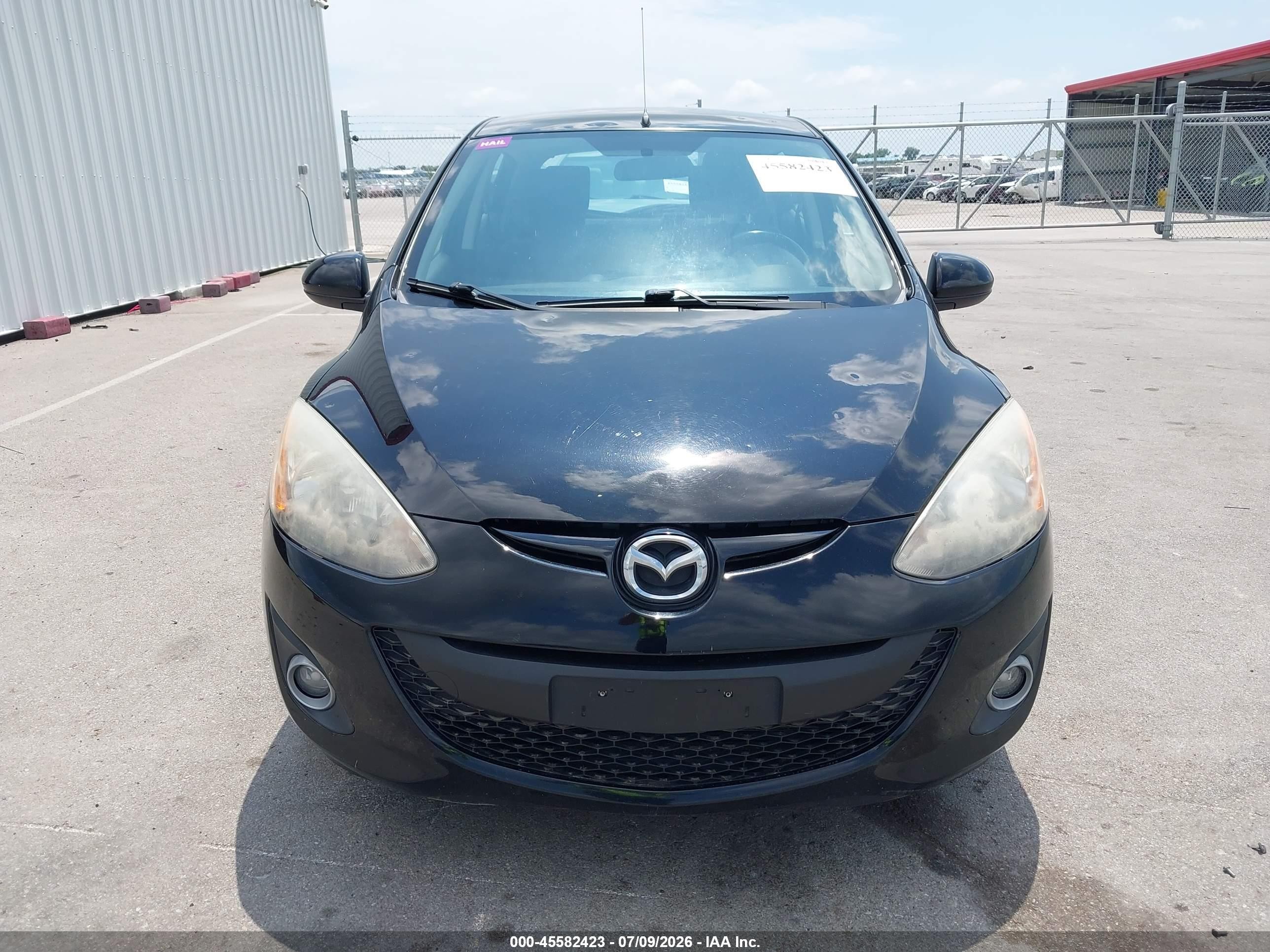 2011 Mazda Mazda2 Touring Black vin: JM1DE1HY9B0127951