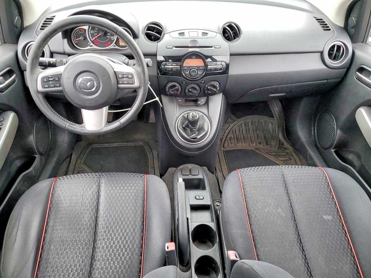 2011 Mazda Mazda2 Silver vin: JM1DE1HYXB0103352