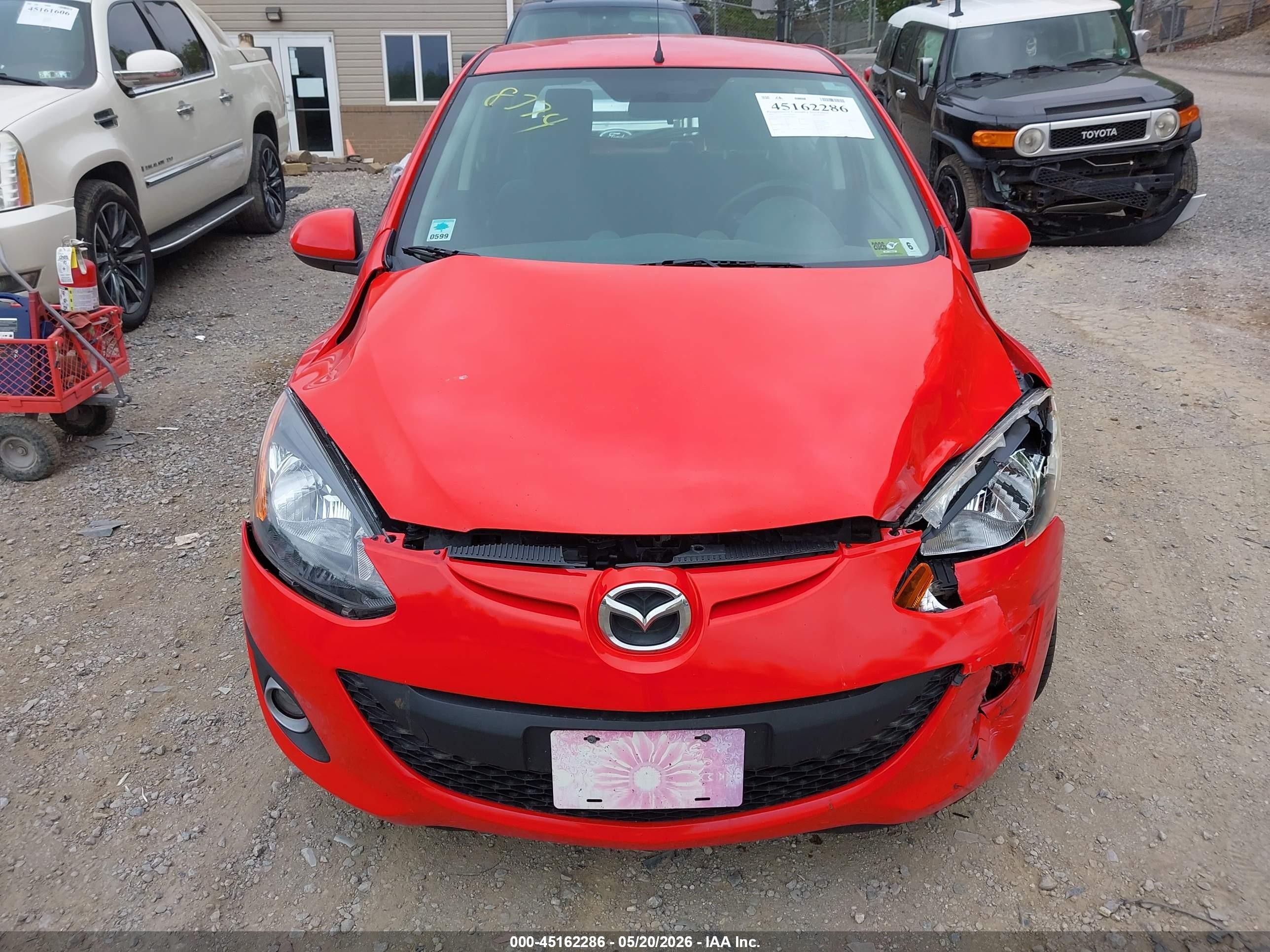 2011 Mazda Mazda2 Touring Красный vin: JM1DE1HZ0B0118774