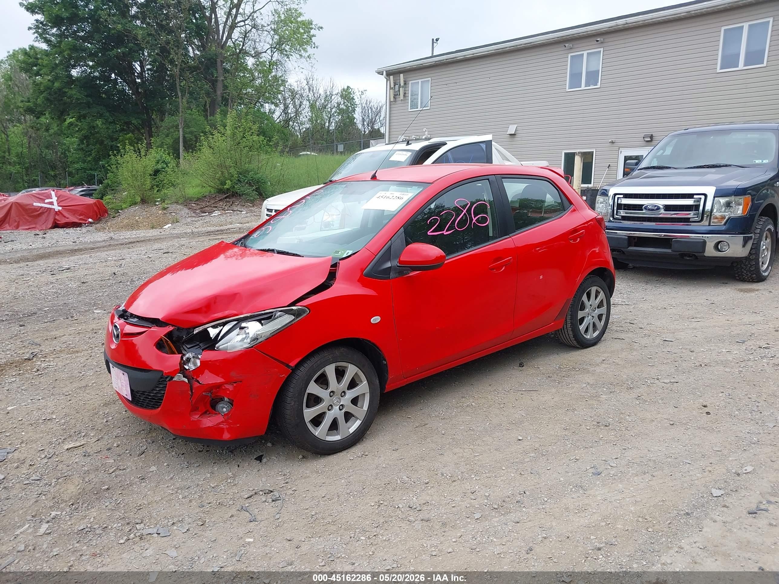 2011 Mazda Mazda2 Touring Красный vin: JM1DE1HZ0B0118774