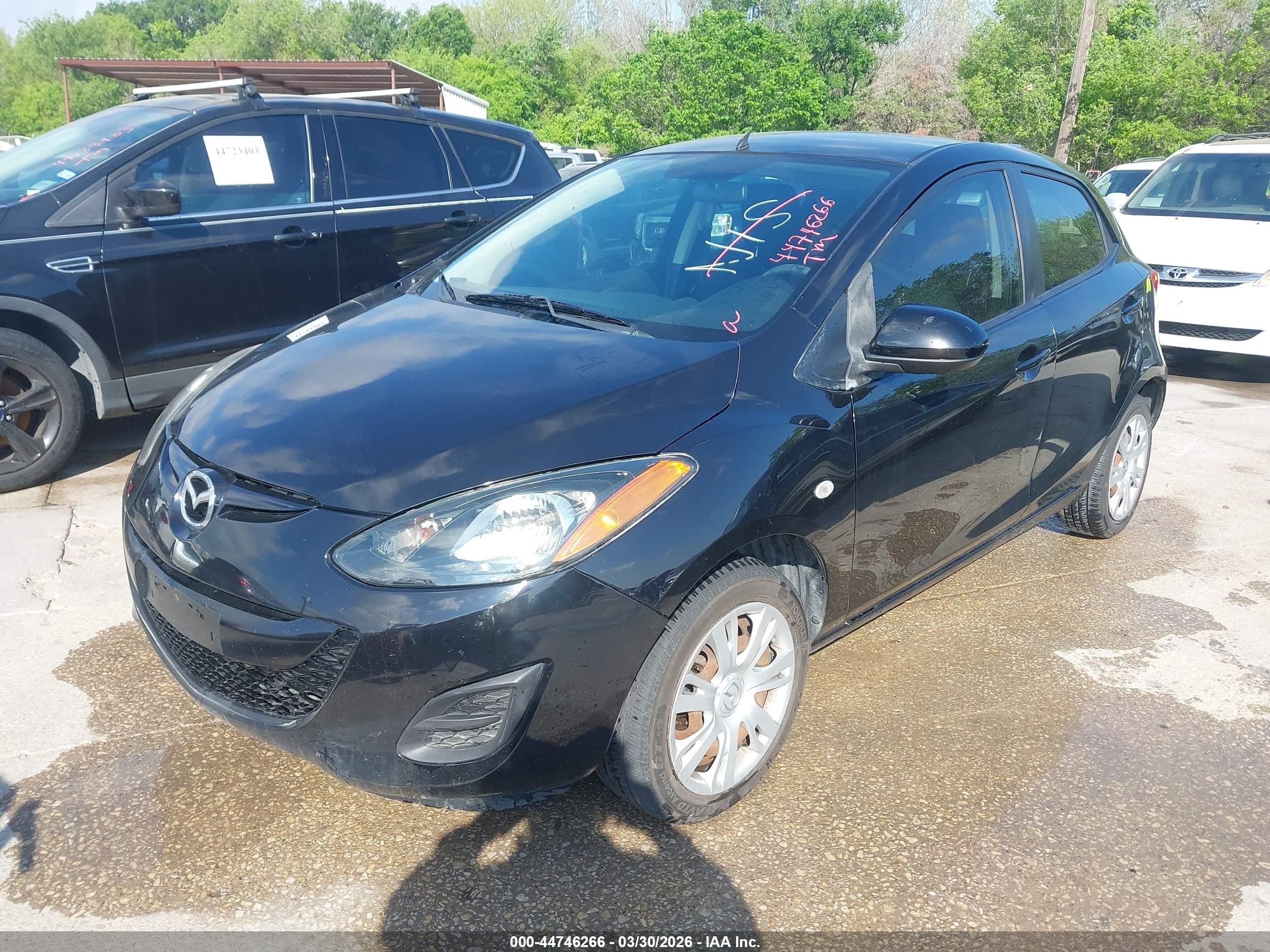 2011 Mazda Mazda2 Sport Black vin: JM1DE1HZ2B0106688