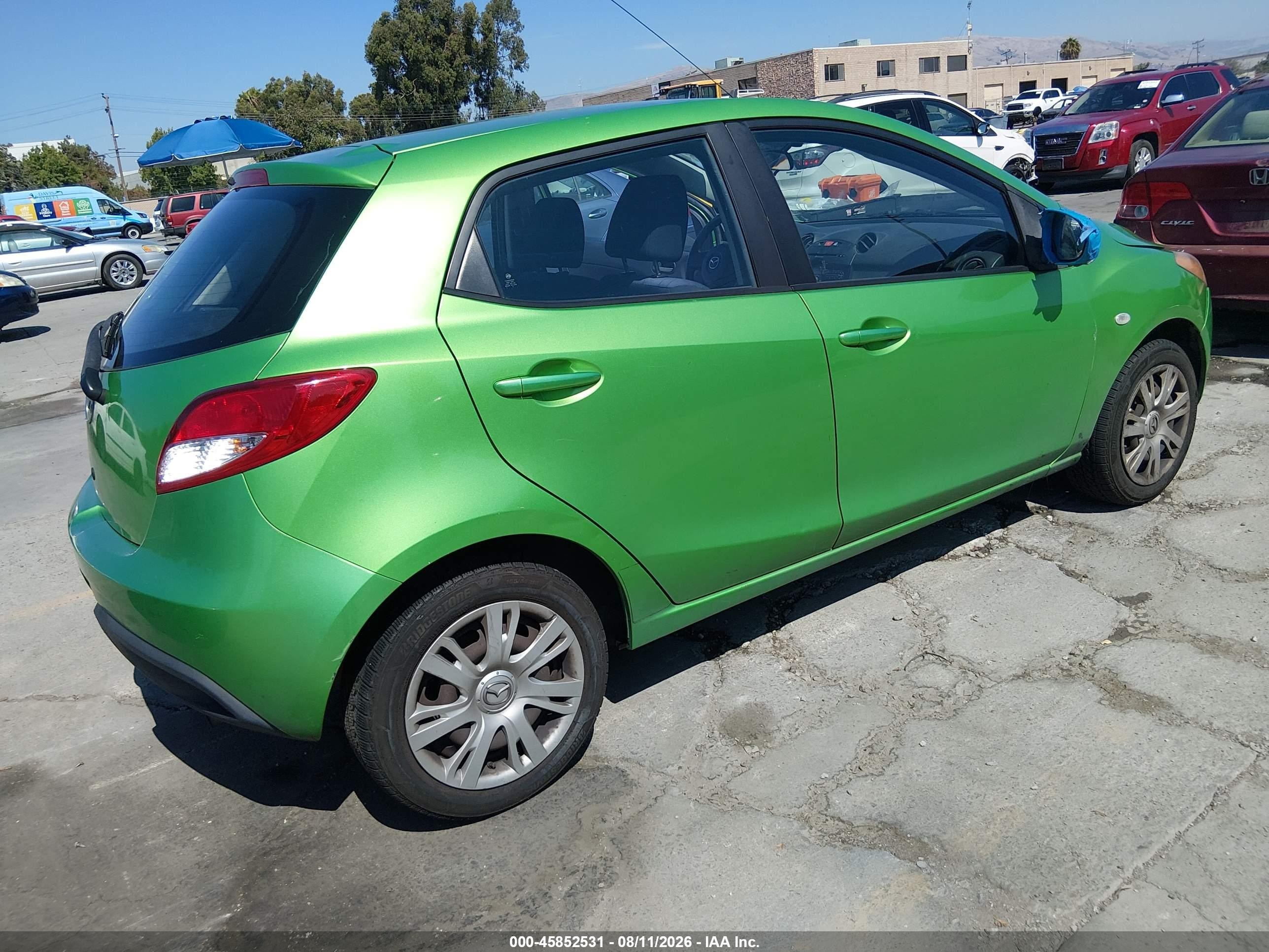 2011 Mazda Mazda2 Sport Green vin: JM1DE1HZ2B0125371
